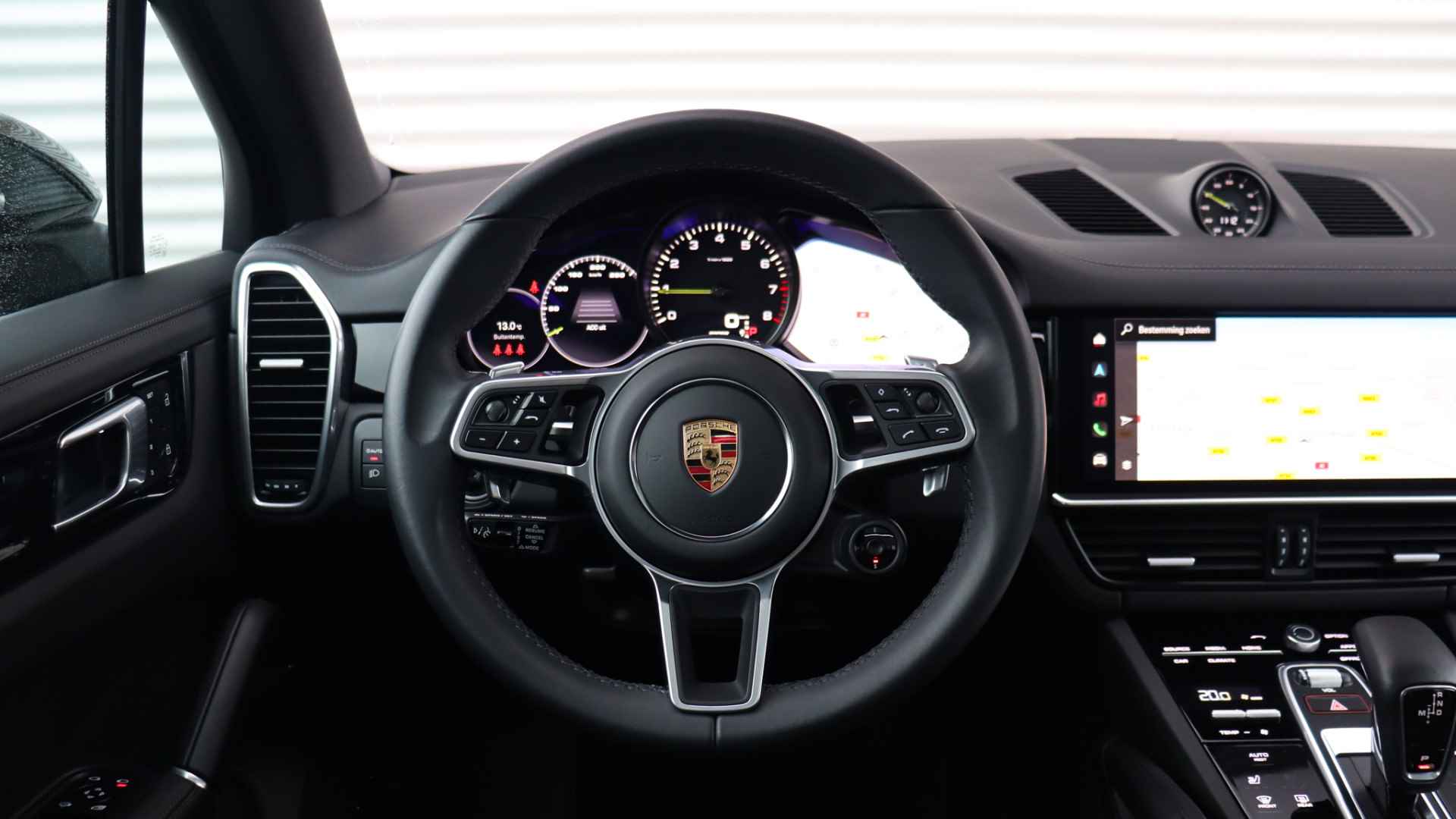 Porsche Cayenne 3.0 E-Hybrid SportDesign | Panoramadak | BOSE Sound | Trekhaak | Achterasbesturing | Stuurwielverwarming - 6/32
