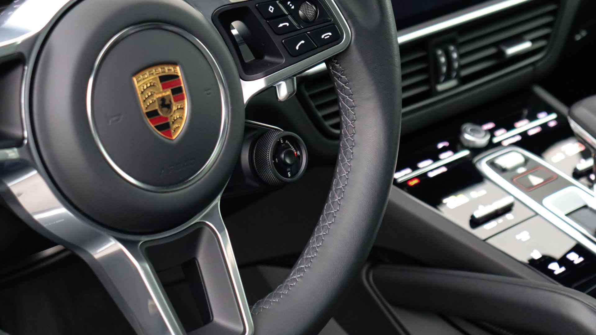 Porsche Cayenne 3.0 E-Hybrid SportDesign | Panoramadak | BOSE Sound | Trekhaak | Achterasbesturing | Stuurwielverwarming - 8/32