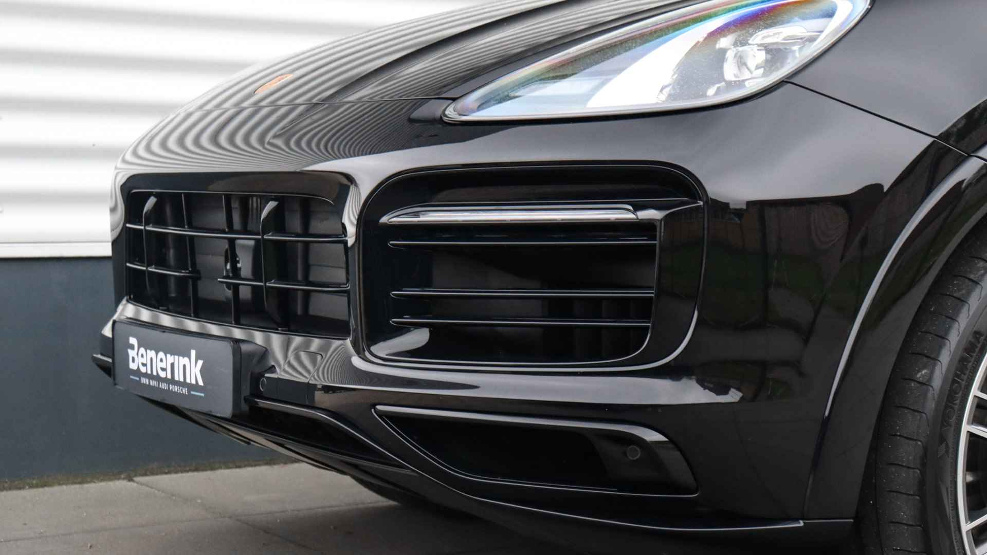 Porsche Cayenne 3.0 E-Hybrid SportDesign | Panoramadak | BOSE Sound | Trekhaak | Achterasbesturing | Stuurwielverwarming - 19/32