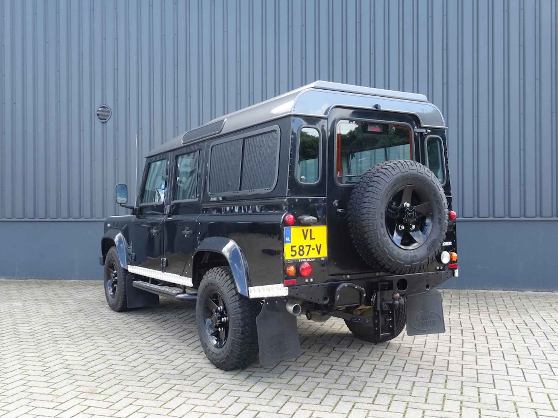 Land rover Defender 2.2 D SW 110" SE - 9/21