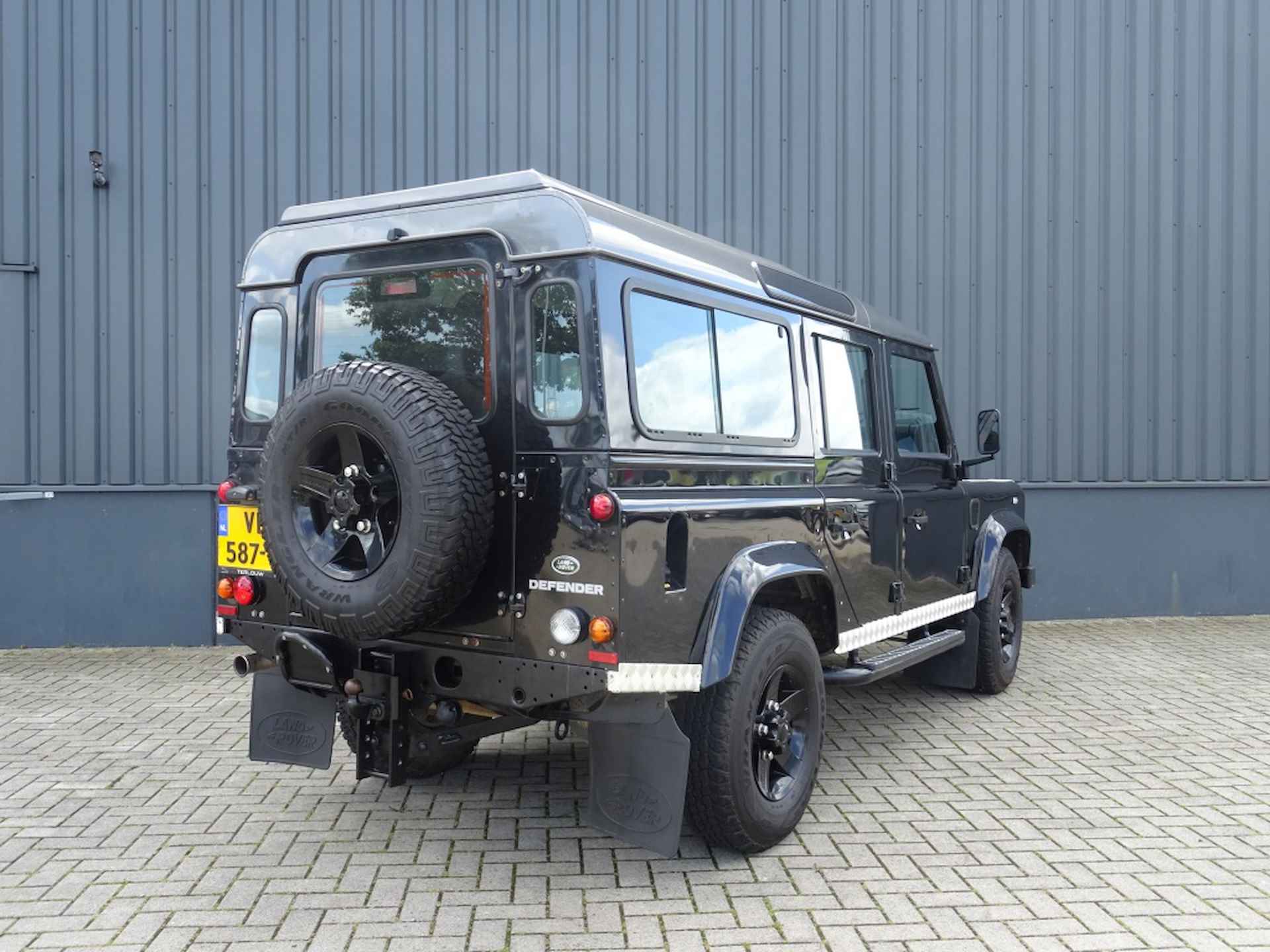 Land rover Defender 2.2 D SW 110" SE - 10/21