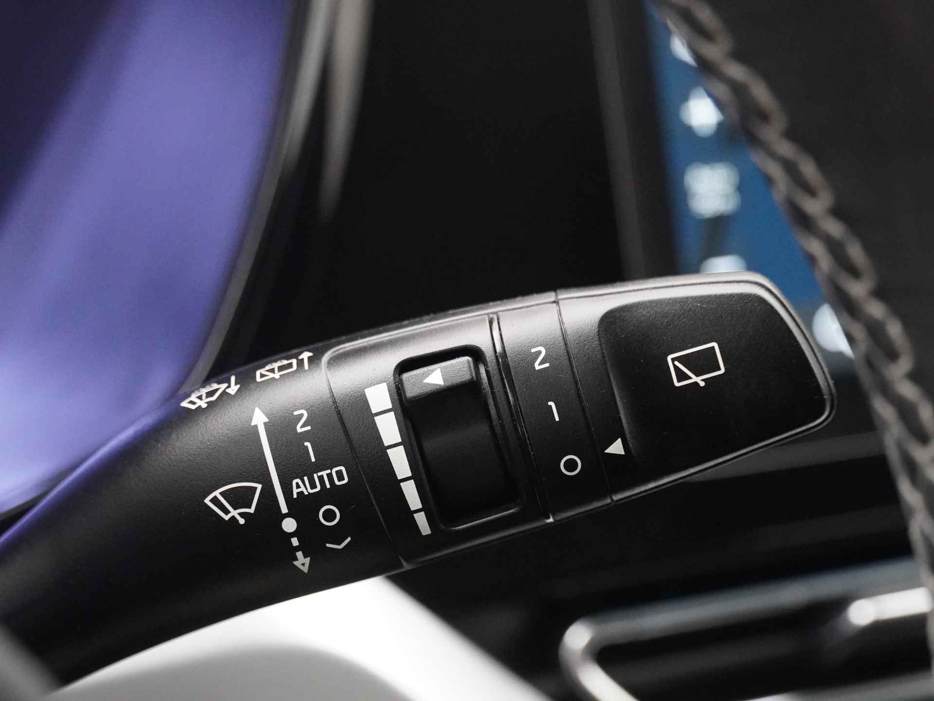 Kia Niro 1.6 GDi Hybrid DynamicLine - Cruise Control - Achteruitrijcamera - Apple CarPlay/Android Auto - Parkeersensoren - Fabrieksgarantie tot 10-2026 - 27/49