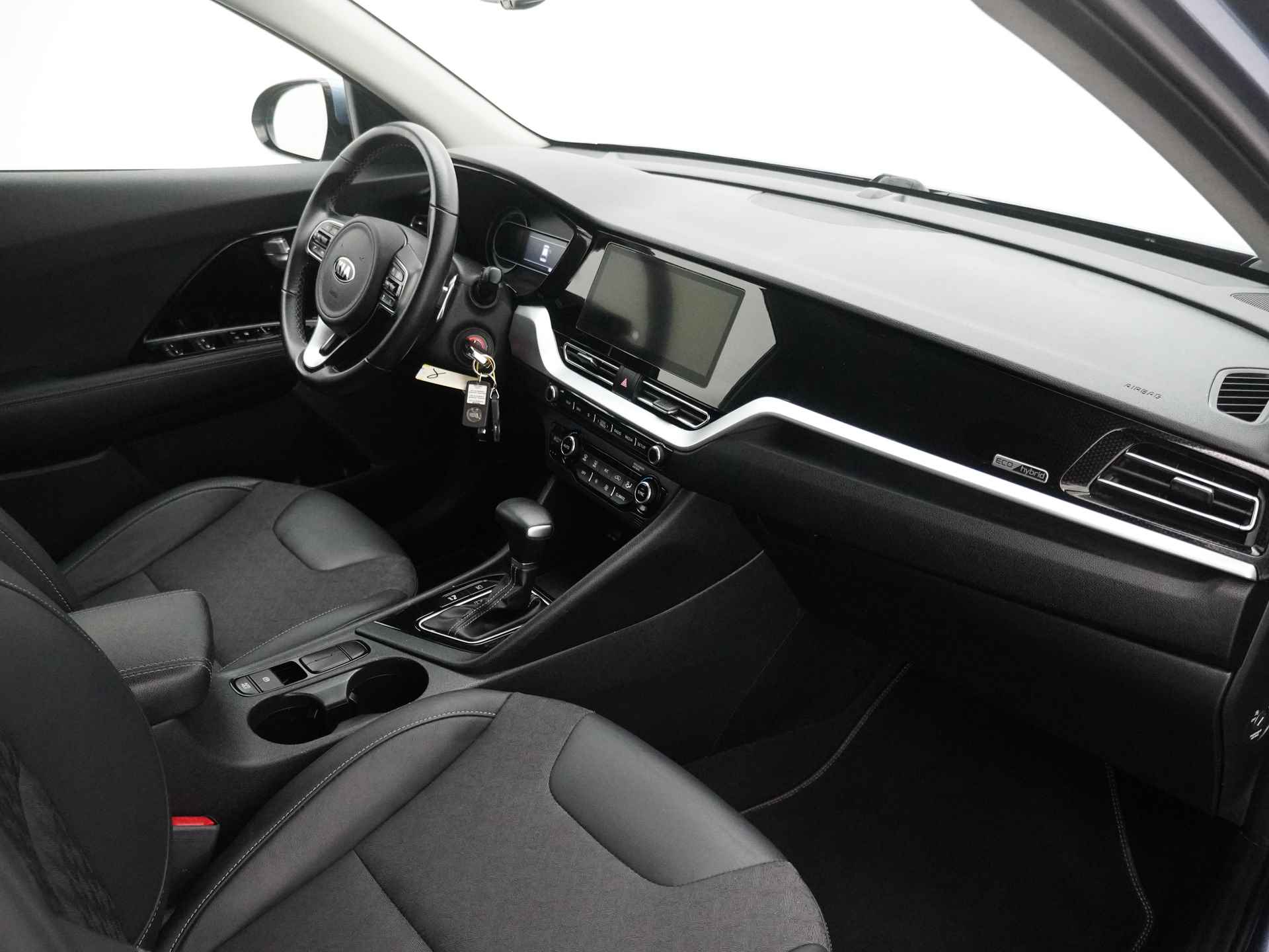Kia Niro 1.6 GDi Hybrid DynamicLine - Cruise Control - Achteruitrijcamera - Apple CarPlay/Android Auto - Parkeersensoren - Fabrieksgarantie tot 10-2026 - 42/49