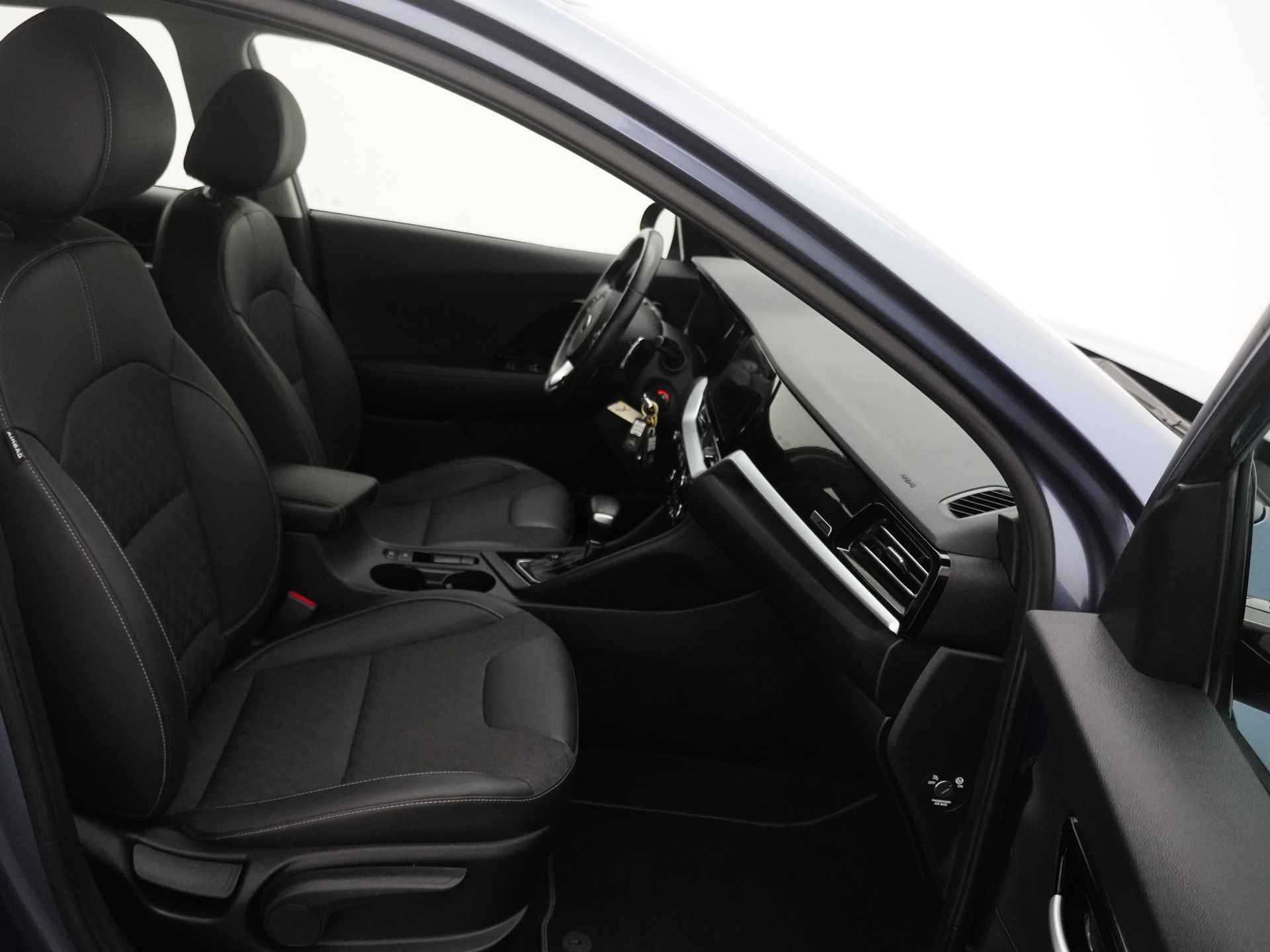 Kia Niro 1.6 GDi Hybrid DynamicLine - Cruise Control - Achteruitrijcamera - Apple CarPlay/Android Auto - Parkeersensoren - Fabrieksgarantie tot 10-2026 - 43/49