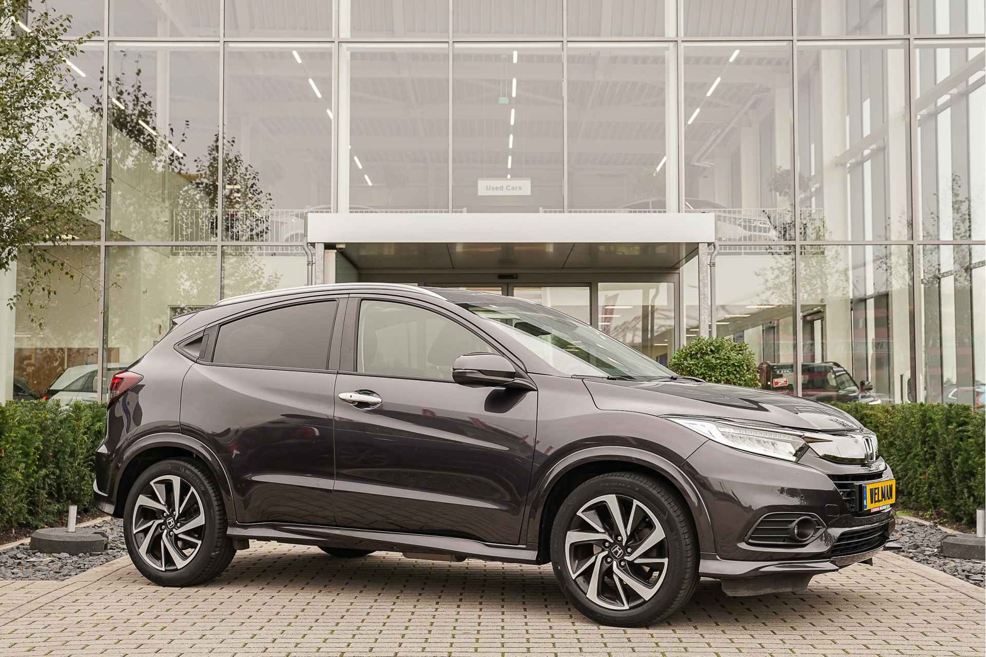 Honda HR-V 1.5i V-TEC Executive - NAVIGATIE - PANORAMADAK - LED VERLICHTING - 25/48