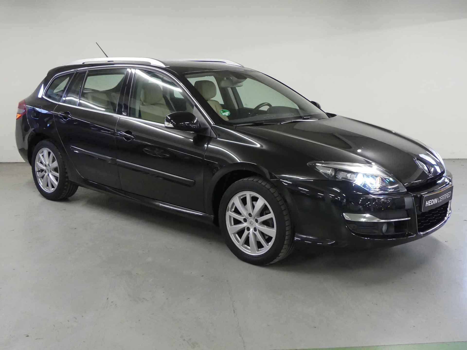 Renault Laguna Estate 2.0 T Initiale | Automaat | Leder | Navigatie | Climate Control | Stoelverwarming | Trekhaak | 69674KM!! - 2/35