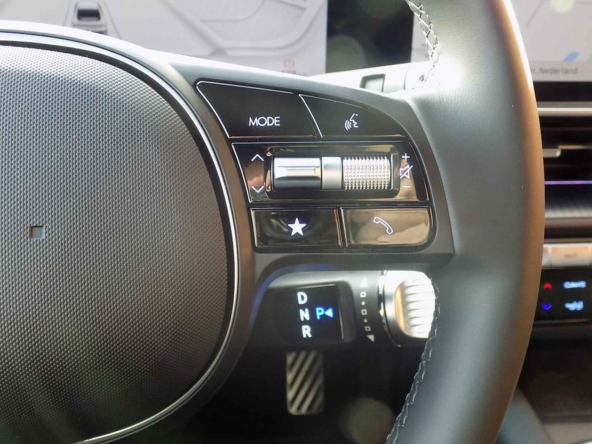 Hyundai IONIQ 6 Connect 77 kWh | 20'' velgen | Head-up display | Navigatie | Camera - 18/24
