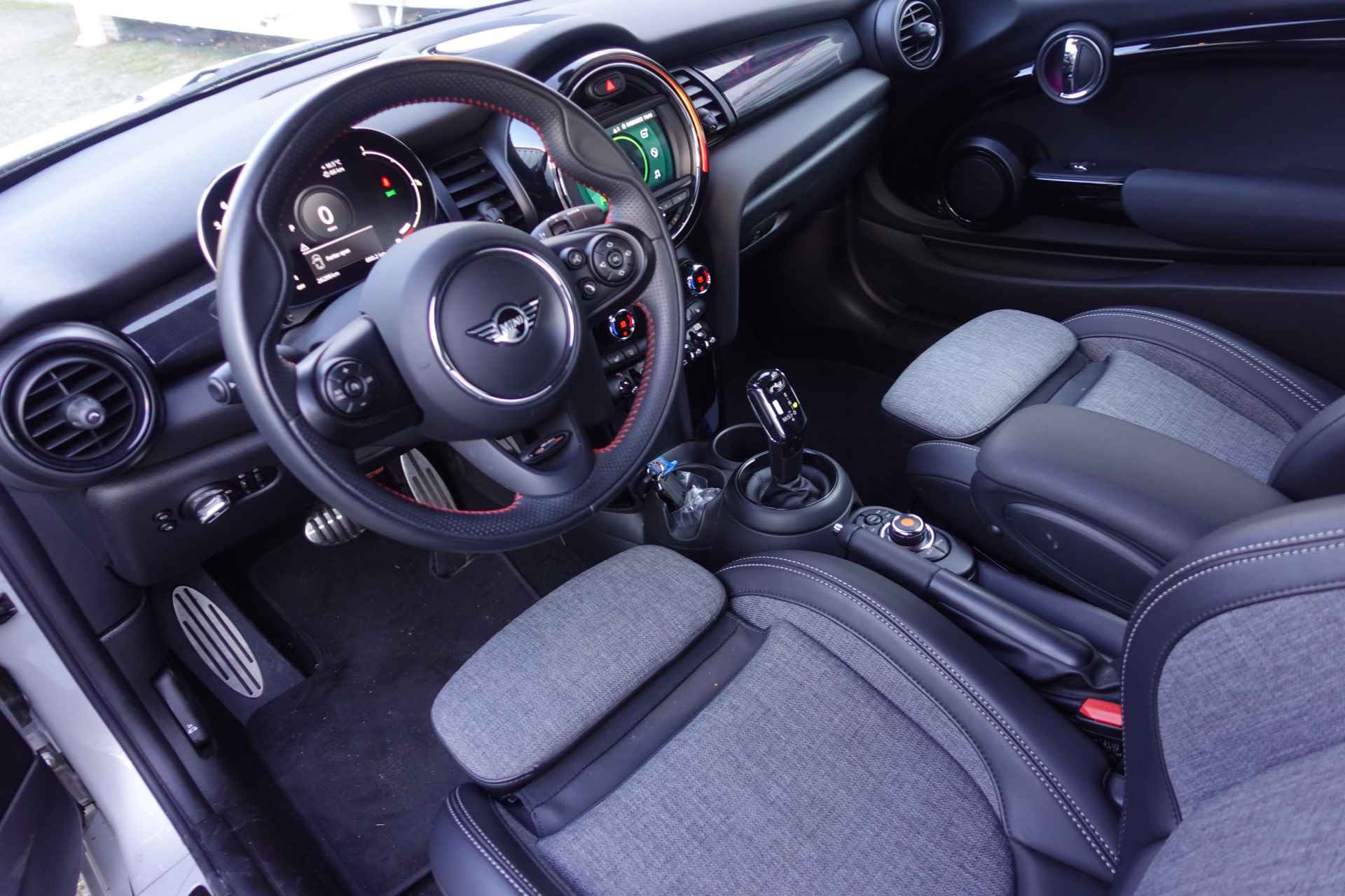 MINI Cabrio 1.5 Cooper Sidewalk Edition | AUTOMAAT | NAV | COMF.STOEL | STOELVW | LAGE KM - 3/41