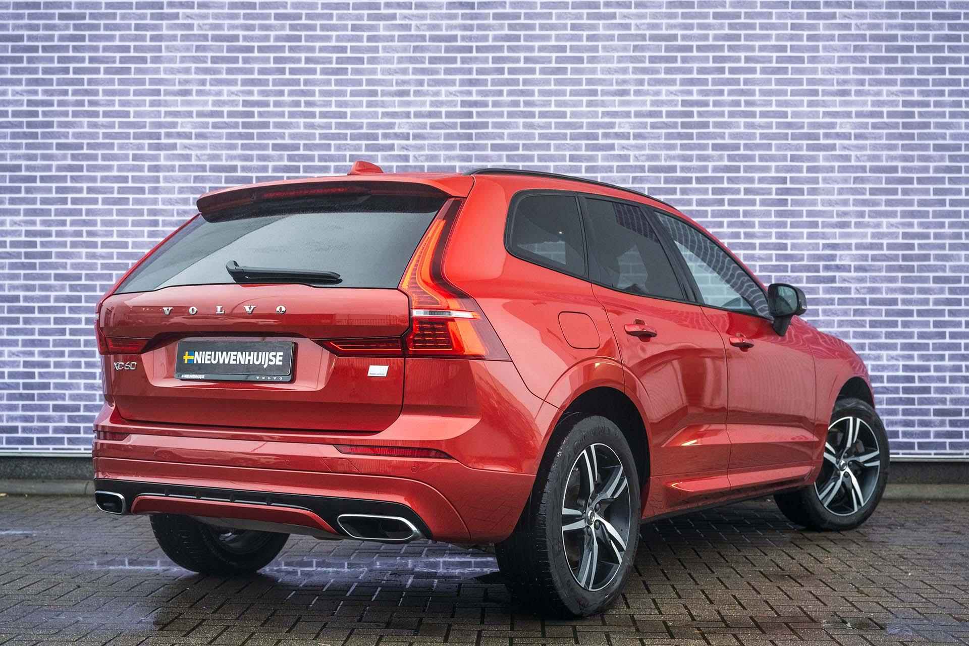 Volvo XC60 T8 Recharge AWD R-Design | 360º Camera | Stoel/stuurverwarming | Trekhaak | Full LED koplampen | Adaptive cruise control | DAB+ | Panoramadak - 20/47