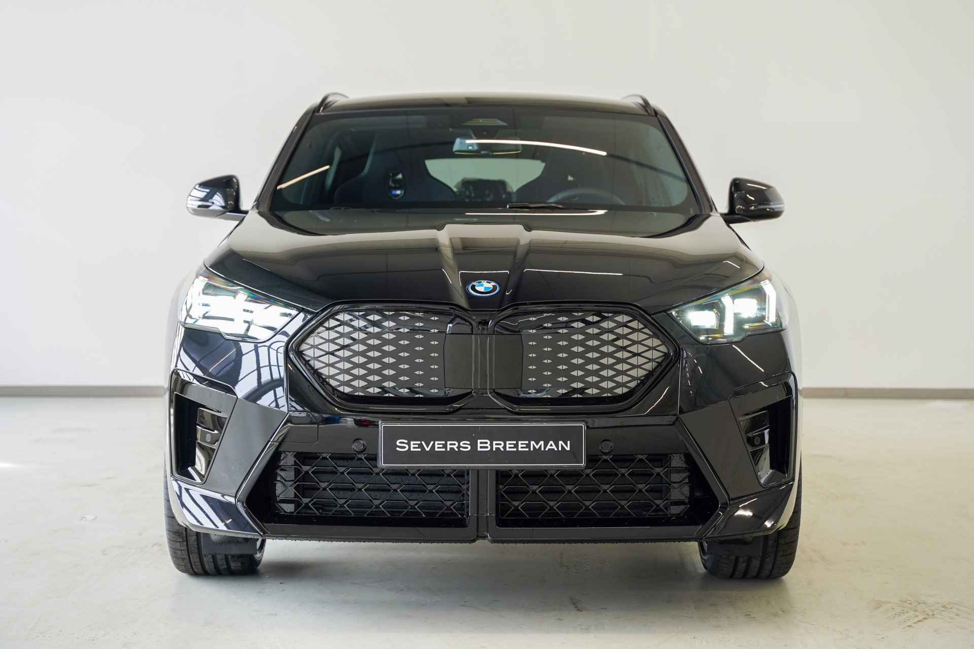 BMW iX2 eDrive20 M Sportpakket Pro - 8/19