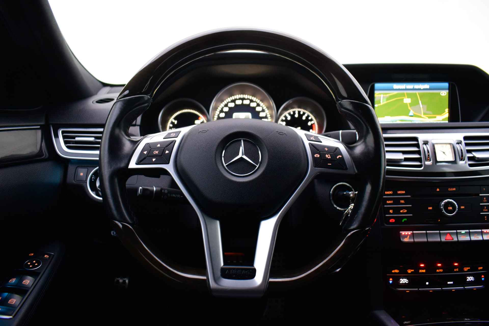 Mercedes-Benz E-Klasse 200Aut.Elegance Selection LED/360 CAM/NAVI/CLIMA/CRUISE/STOELVERW./PDC V+A/LMV 18'' - 17/25