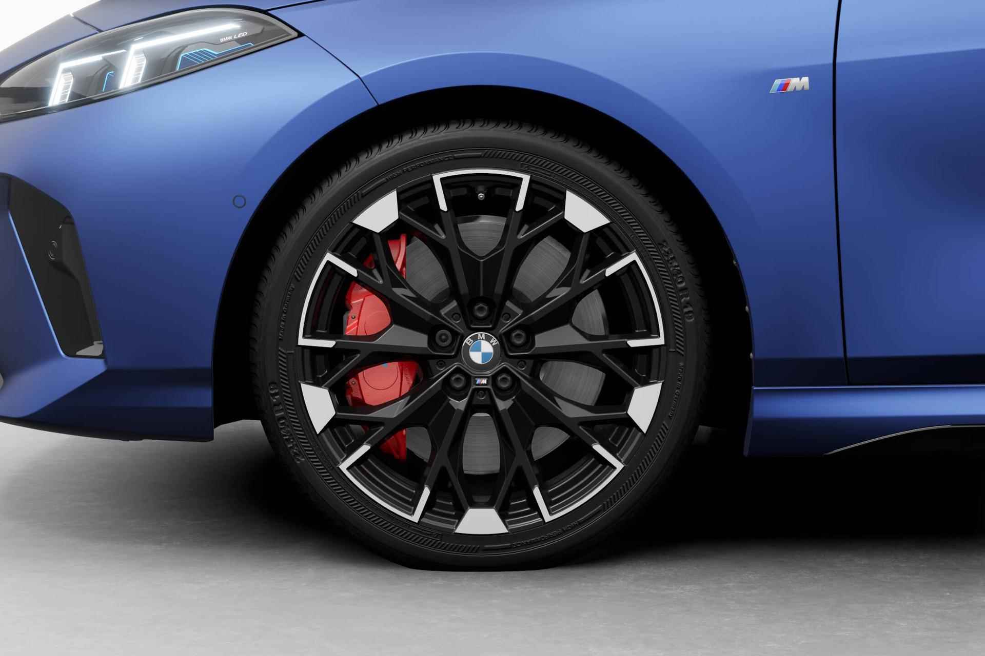 BMW 1 Serie M135i xDrive | M Sport Pro | Premium Pack | Harman-Kardon sound system - 10/20