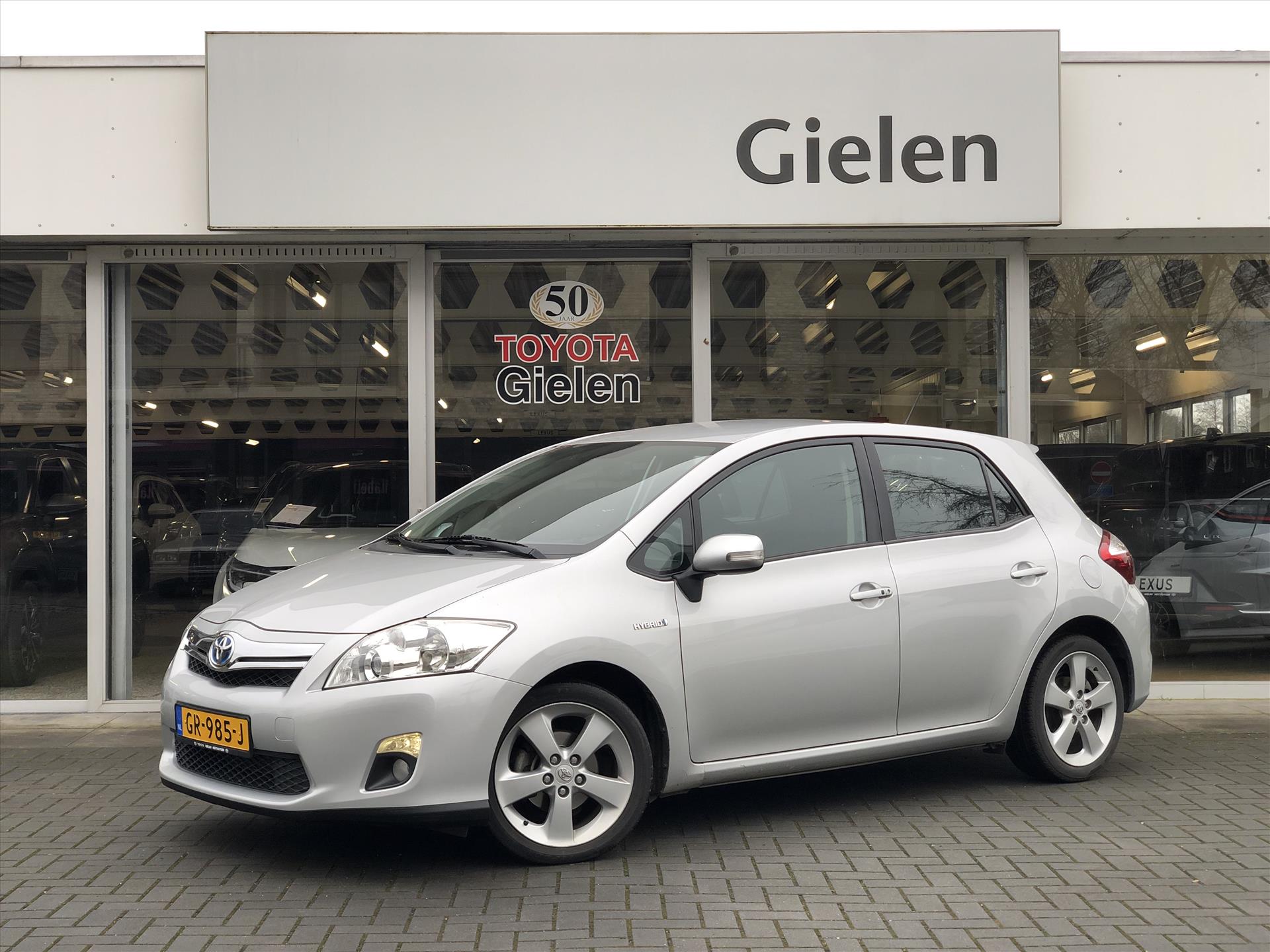 Toyota Auris 1.8 Full Hybrid Dynamic | Trekhaak, Parkeercamera, Keyless, 17 inch, Licht + Regensensor, Cruise control