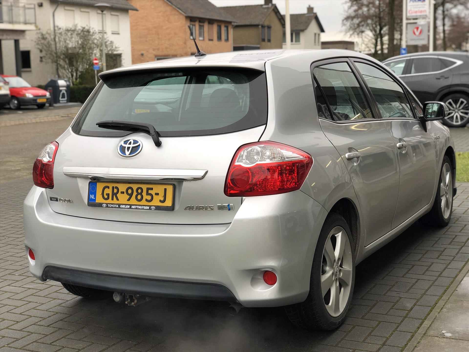 Toyota Auris 1.8 Full Hybrid Dynamic | Trekhaak, Parkeercamera, Keyless, 17 inch, Licht + Regensensor, Cruise control - 7/35