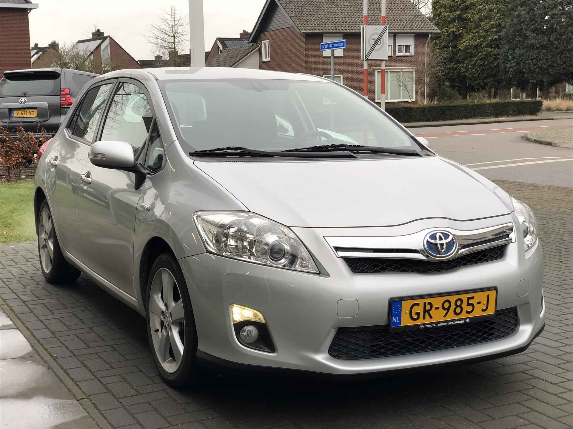 Toyota Auris 1.8 Full Hybrid Dynamic | Trekhaak, Parkeercamera, Keyless, 17 inch, Licht + Regensensor, Cruise control - 34/35