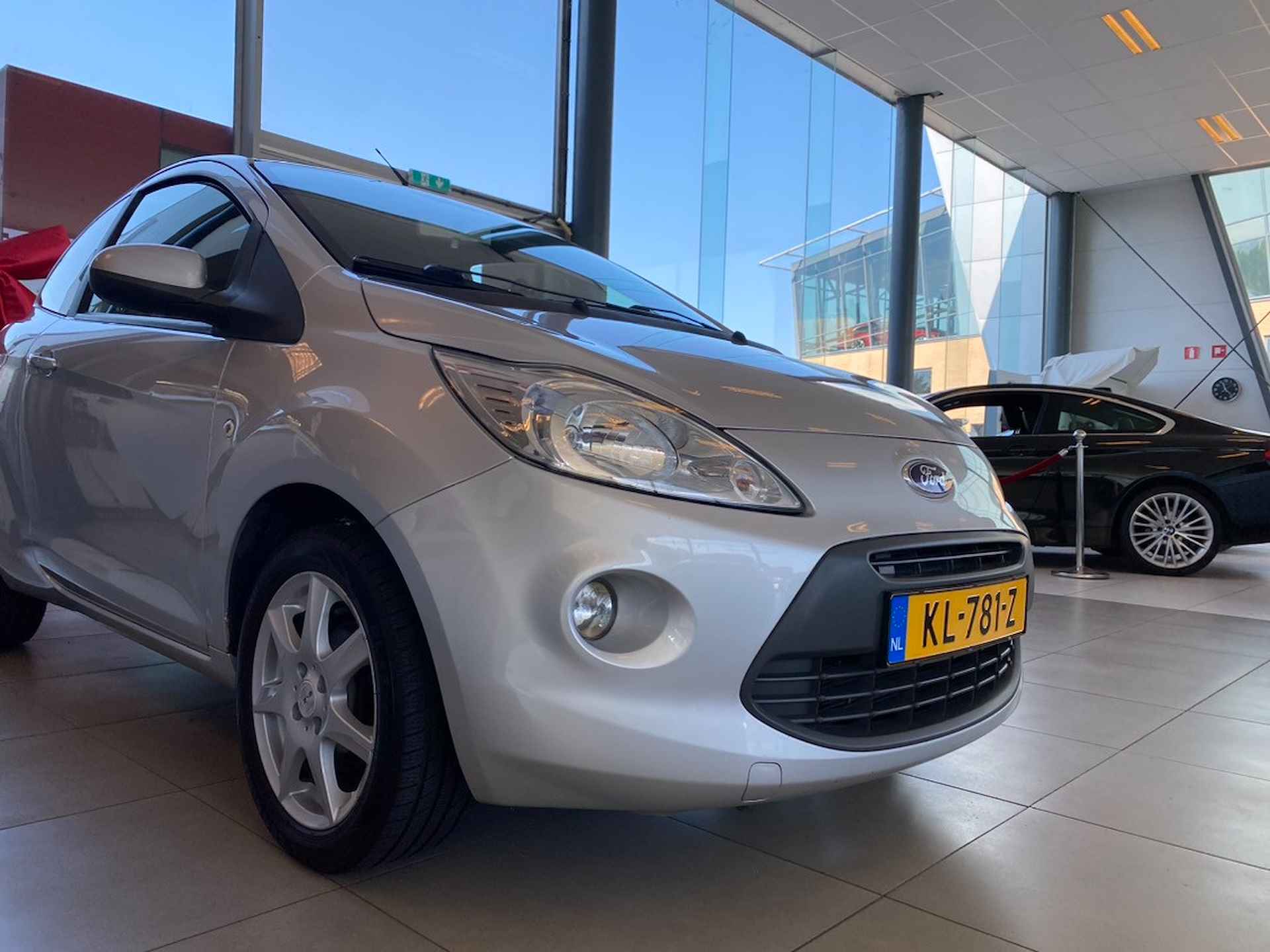 Ford Ka 1.2 Limited,Airco,Elektrischpakket,Stuurbekrachting,Ipod Aansluiting,15 Inch Lmv - 5/20