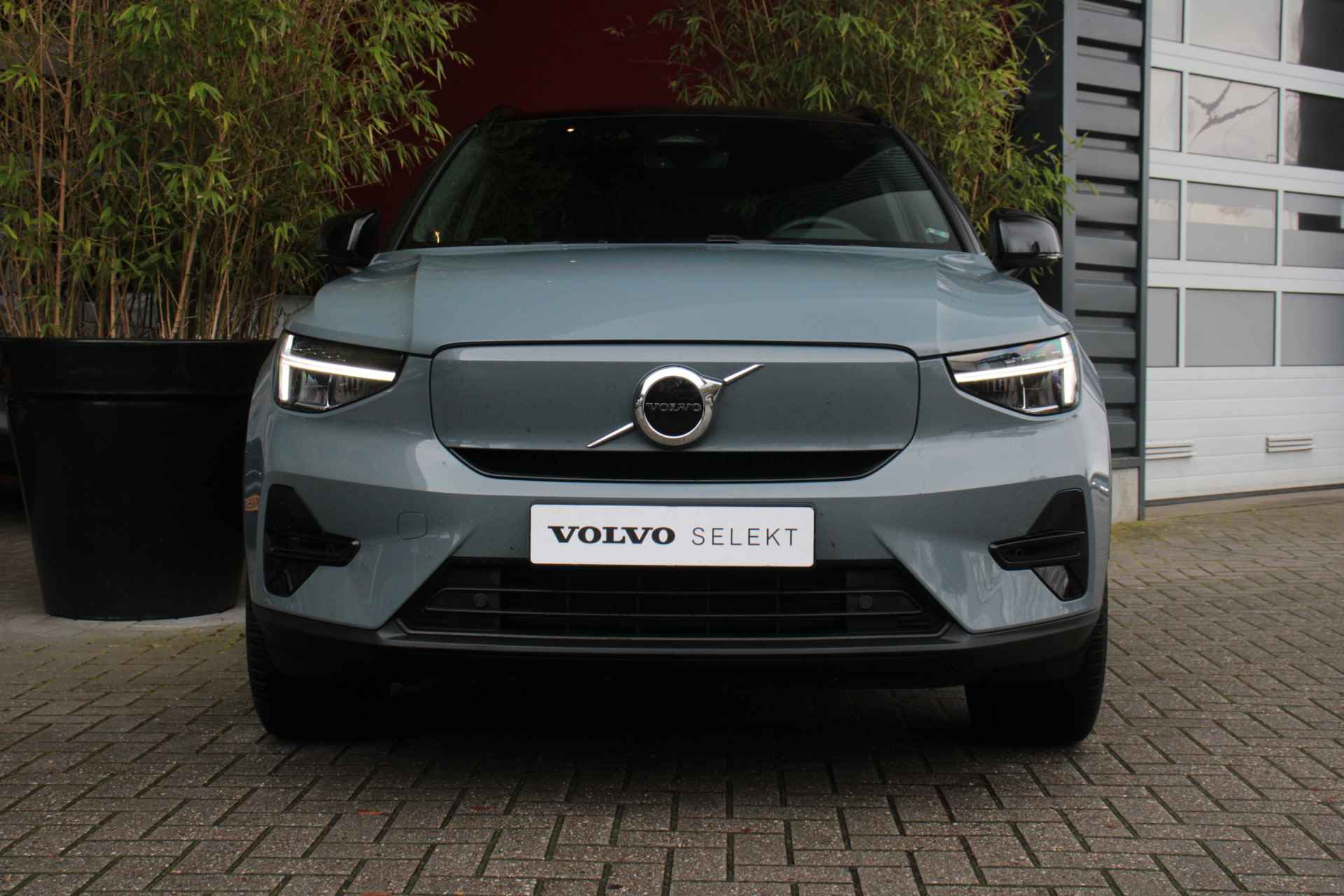 Volvo XC40 Recharge Plus 70 kWh| Camera| Extra getint glas| Warmtepomp| Stoel-stuurverwarming - 9/14