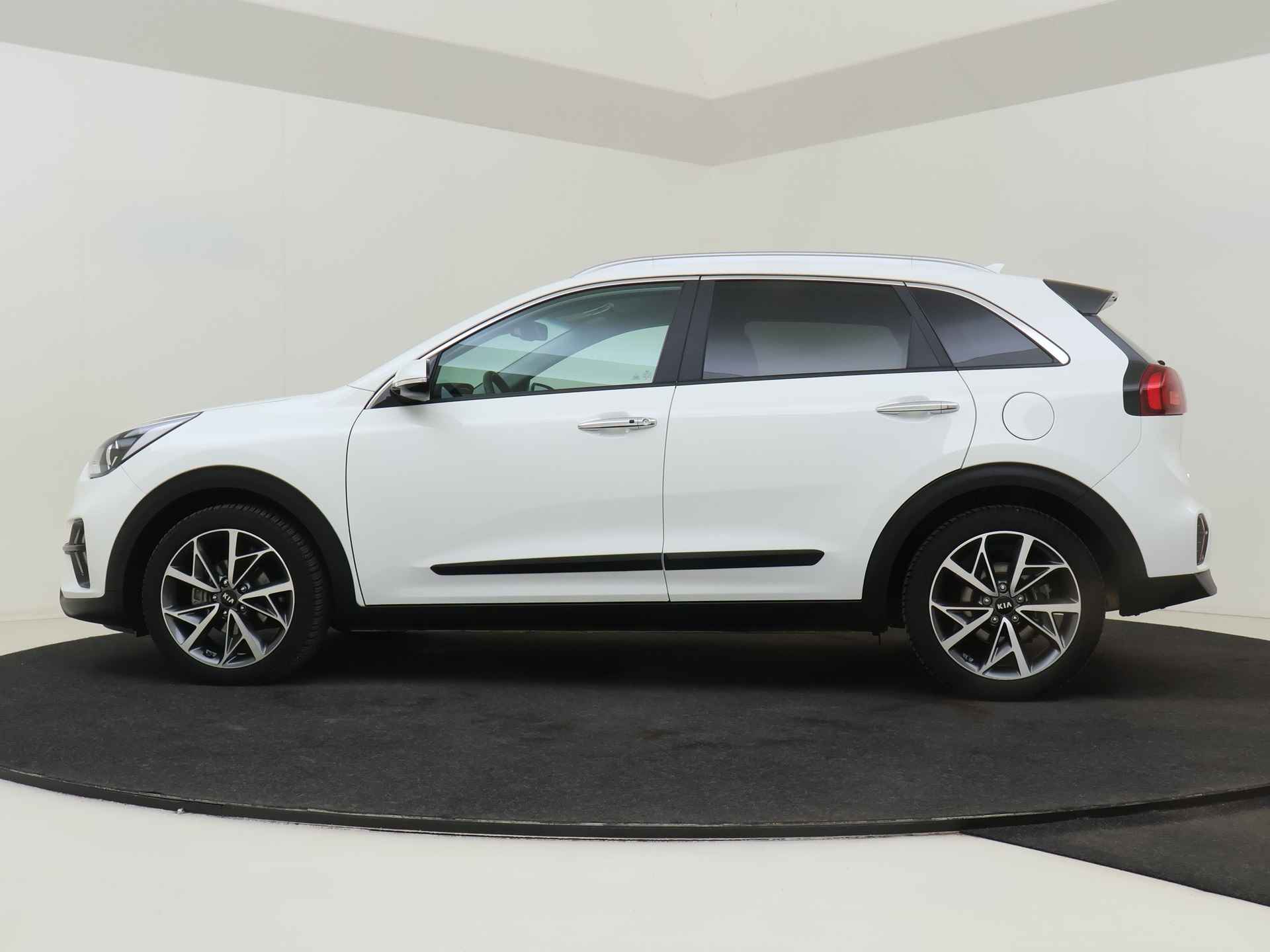 Kia Niro 1.6 GDi Hybrid DynamicLine | Navigatie | Camera | Apple Carplay en Android Auto | Cruise Control | Climate Control | - 4/53