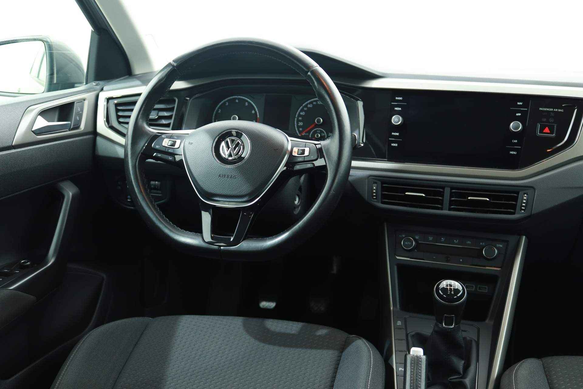 Volkswagen Polo 1.0 TSI COMFORTLINE NAVI | Clima | LM-velgen | erg netjes! - 14/50