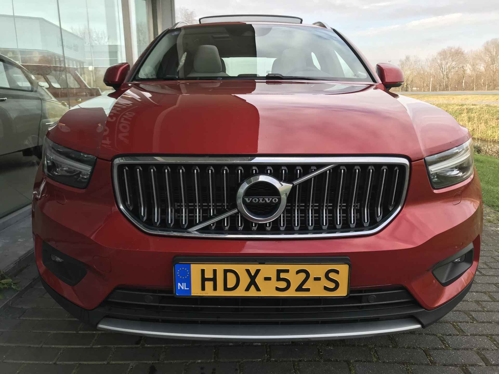 Volvo XC40 1.5 T5 Plug-in hybrid Inscription | Rijklaar incl 12 mnd Bovag | Panoramadak Trekhaak Keyless Camera - 4/12