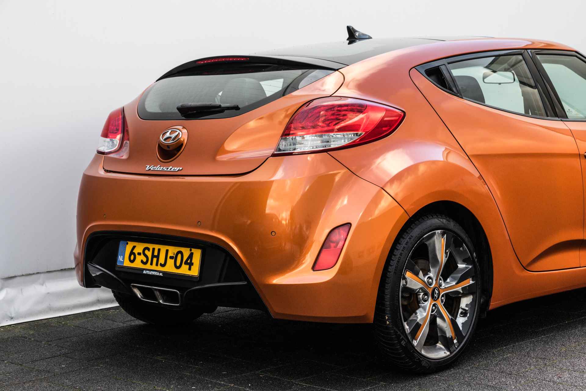 Hyundai Veloster 1.6 GDI i-Vision | 18inch | Panoramadak | Cruise control | Achteruitrijcamera | Half leder - 21/37