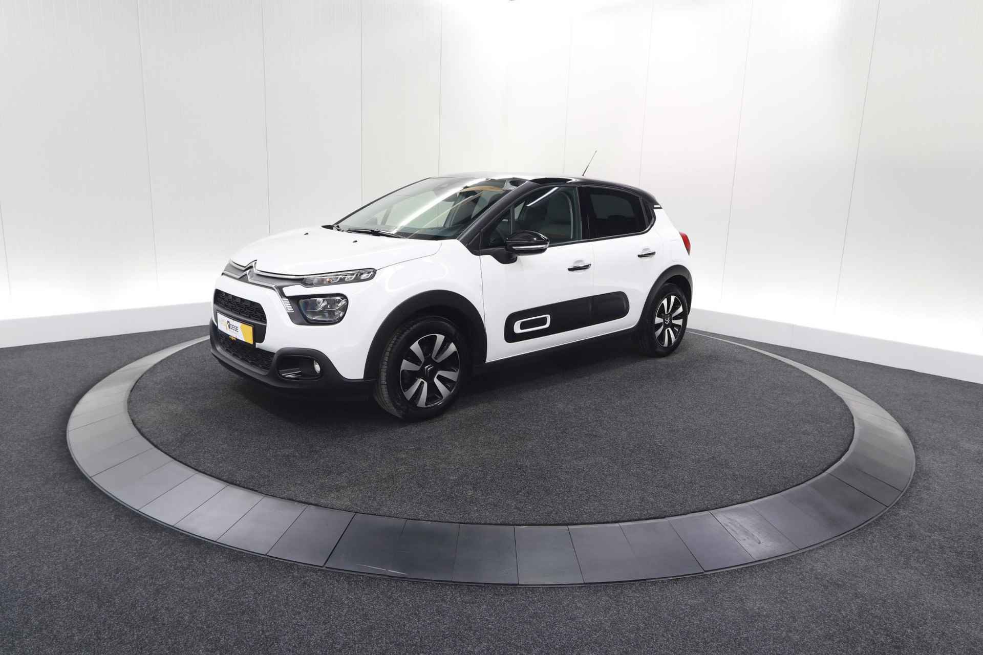 Citroen C3 PureTech 82 Shine | Stoelverwarming | Apple Carplay | Parkeersensoren - 64/69