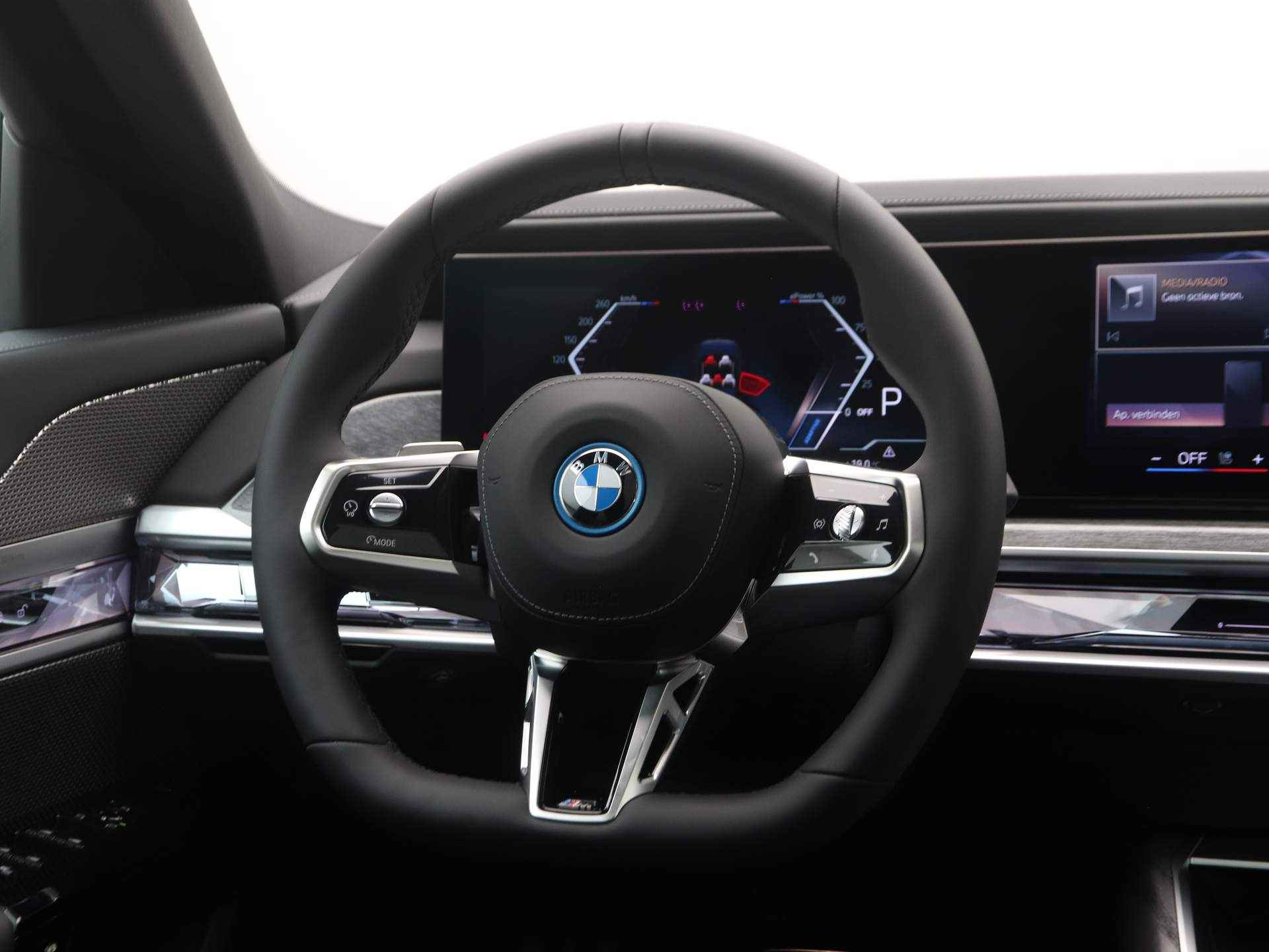 BMW i7 eDrive50 Privilege Edition - 3/23