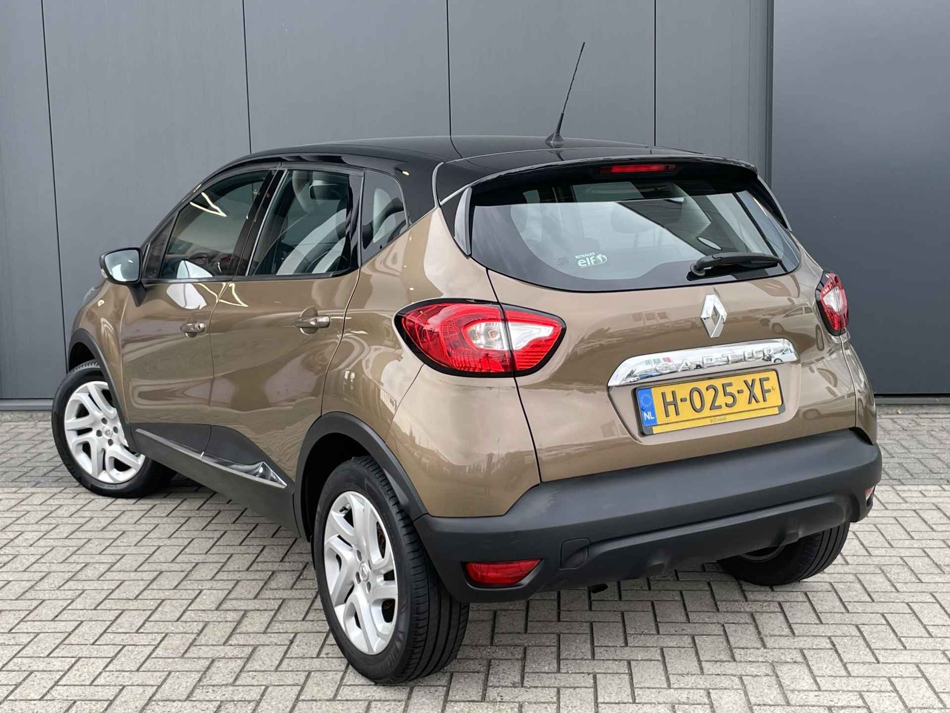 Renault Captur 0.9 TCe 90 Dynamique Navigatie | Stoelverwarming | Keyless | Climate Control | Cruise Control - 32/33