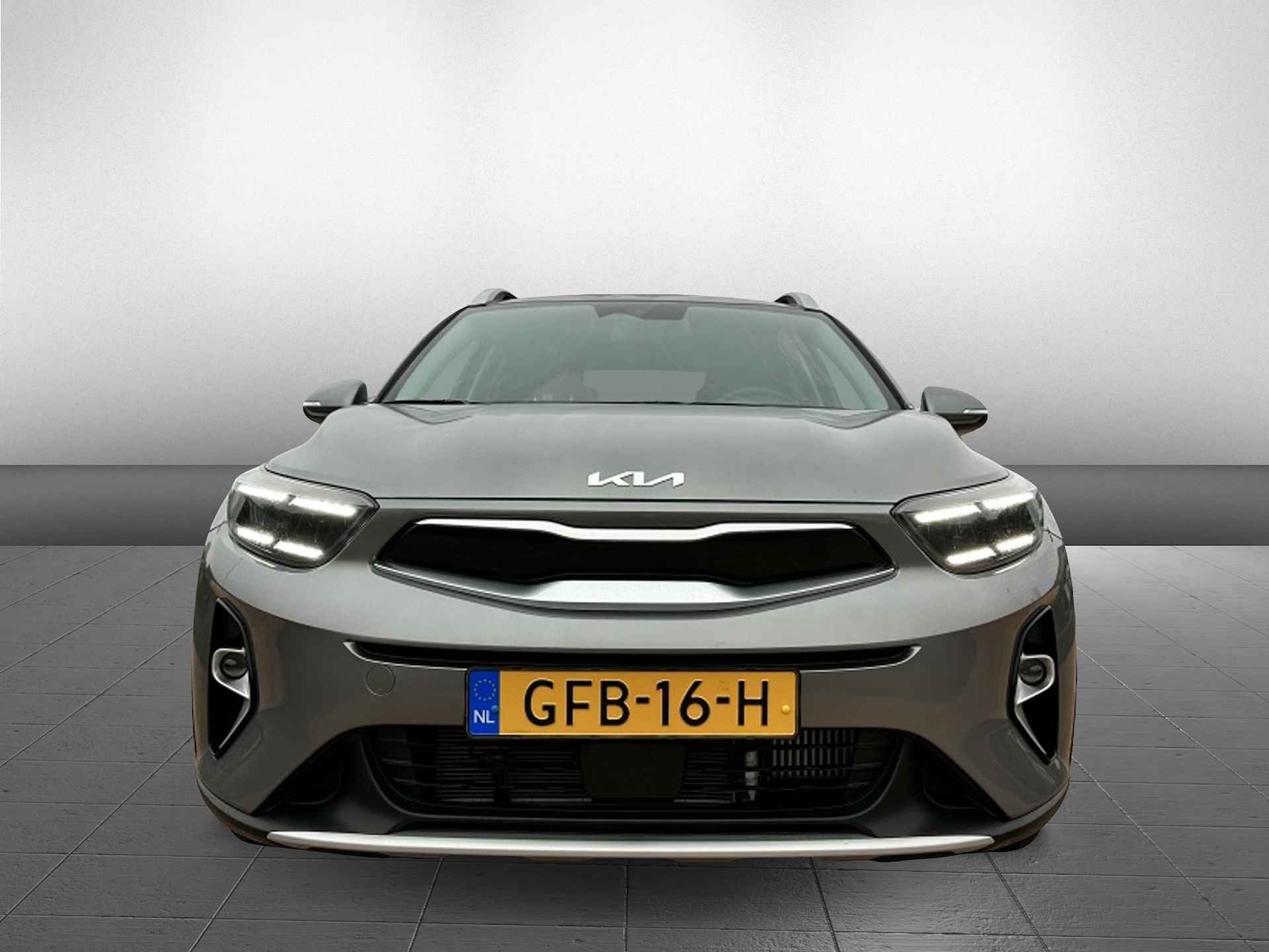 Kia Stonic 1.0 T-GDi MHEV DynamicPlusLine - 2/26