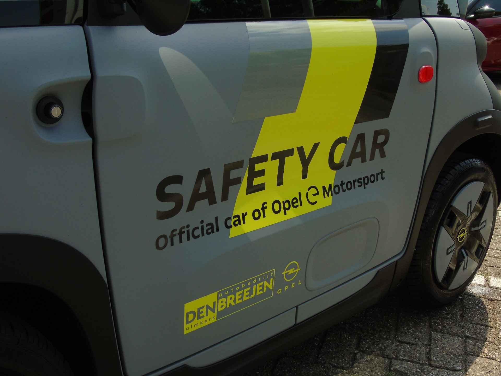 Opel Brommobiel Rocks Electric Safety Car | Panoramadak | GRATIS Thuisbezorgd | LED koplampen - 10/16