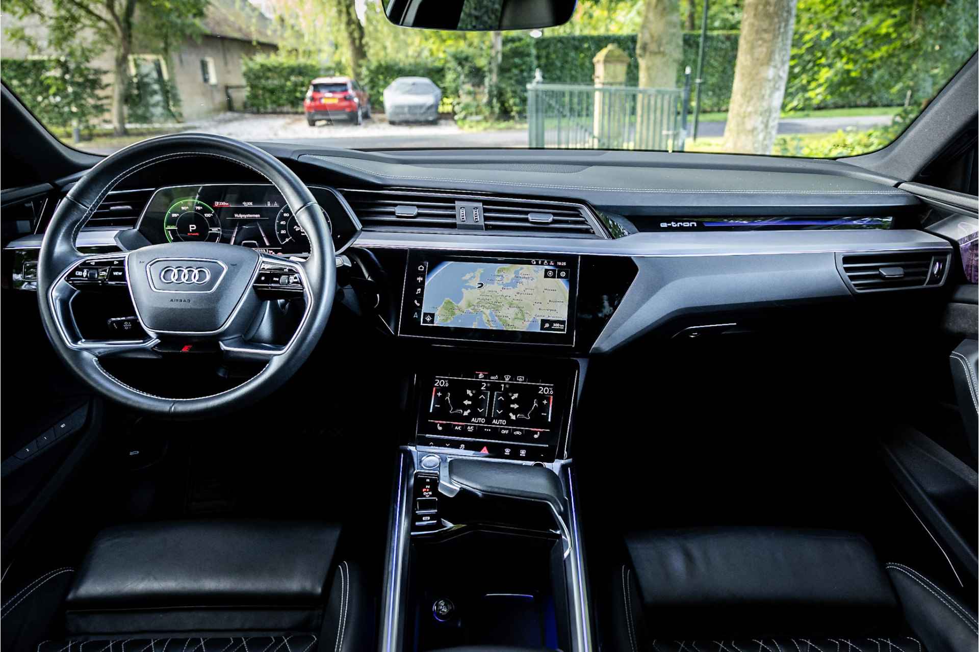 Audi e-tron Sportback 55 quattro S edition 95 kWh RS Stoel Matrix Bang & Olufsen HUD Air Suspension - 8/33