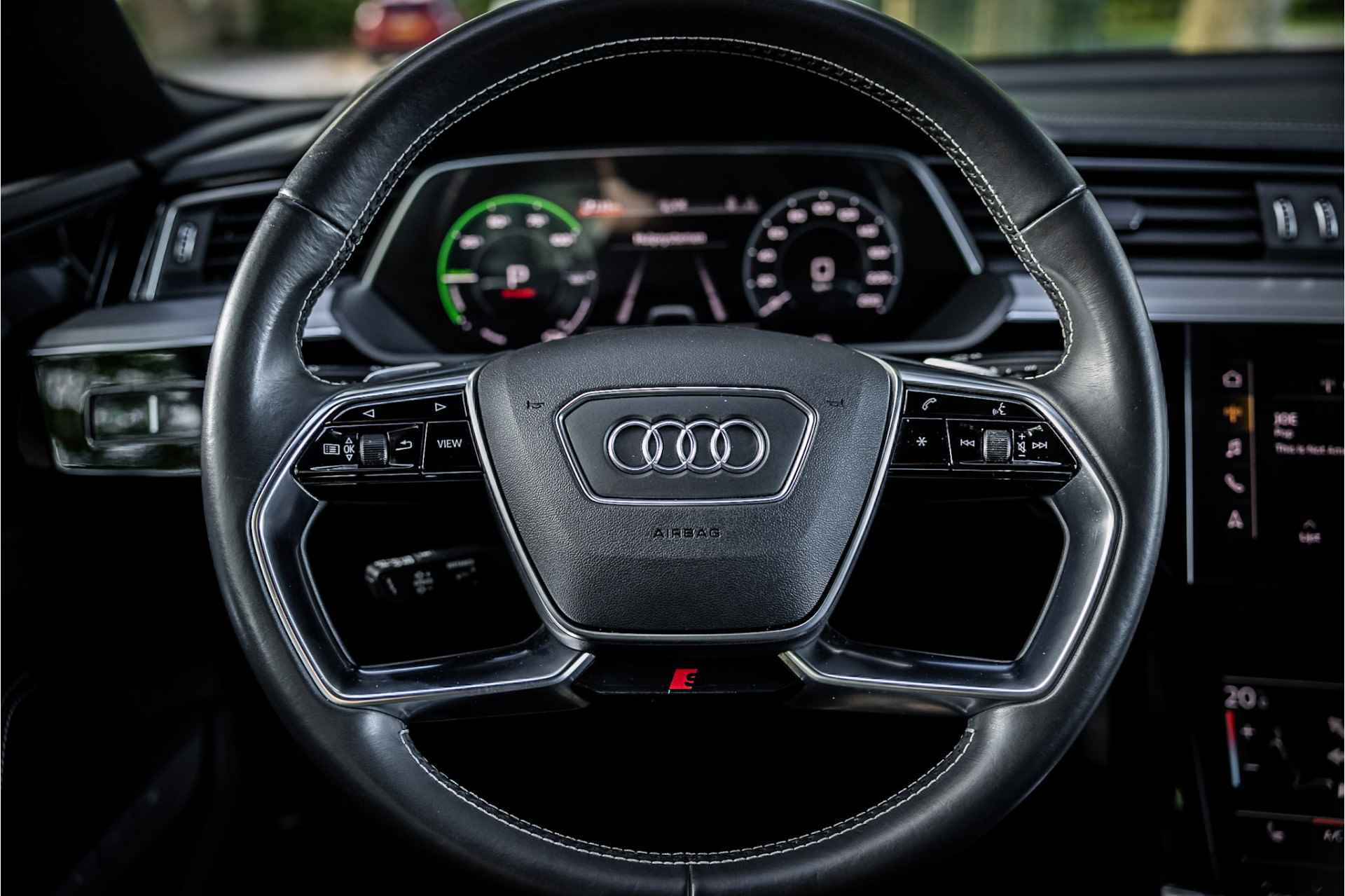 Audi e-tron Sportback 55 quattro S edition 95 kWh RS Stoel Matrix Bang & Olufsen HUD Air Suspension - 9/33