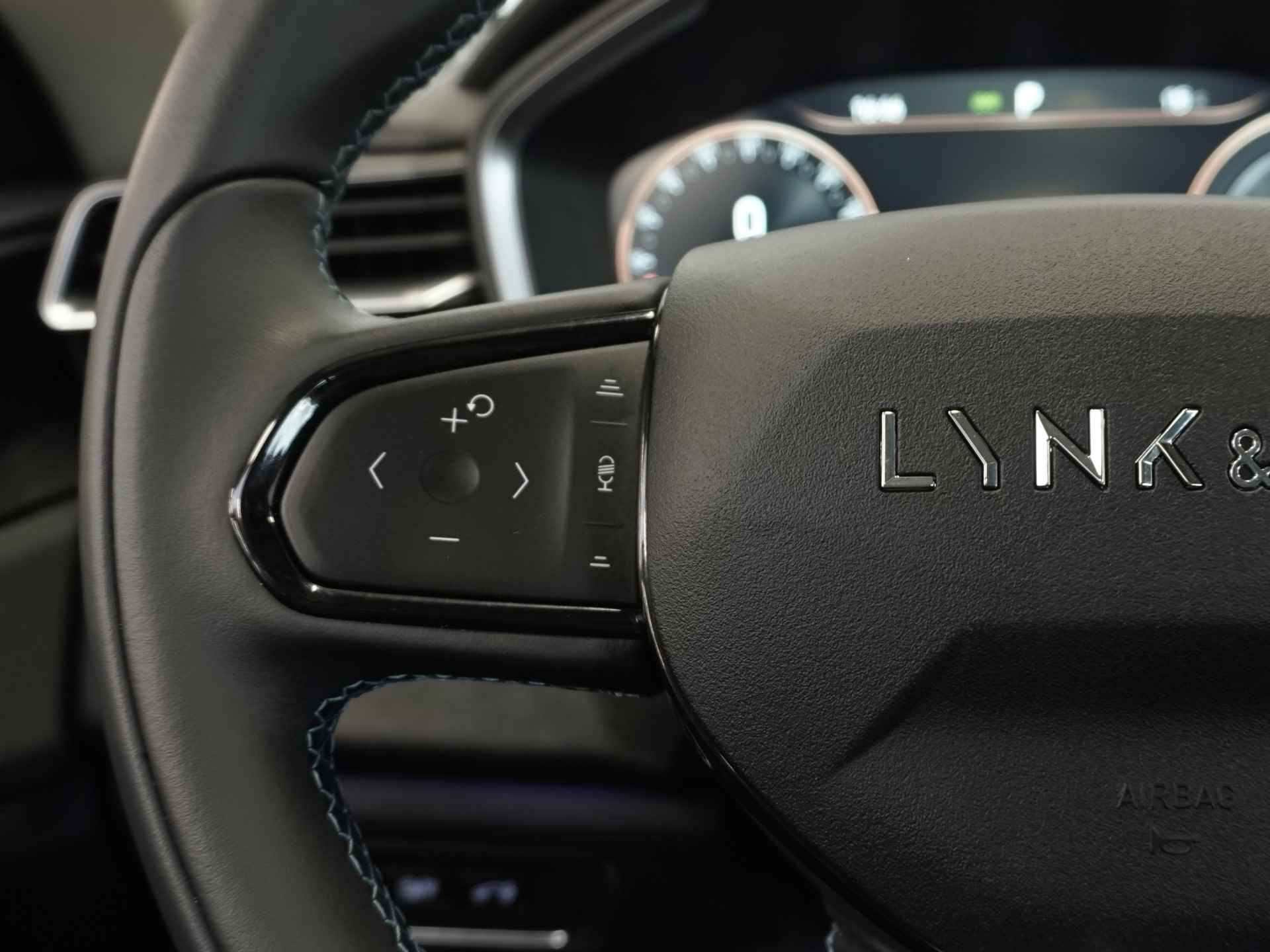 Lynk & Co 01 1.5 PHEV 262Pk | Tot 70km EV Range | NL auto | NAP | 360 Camera | Tot 3-8-2026 garantie | Rijklaarprijs - 32/57