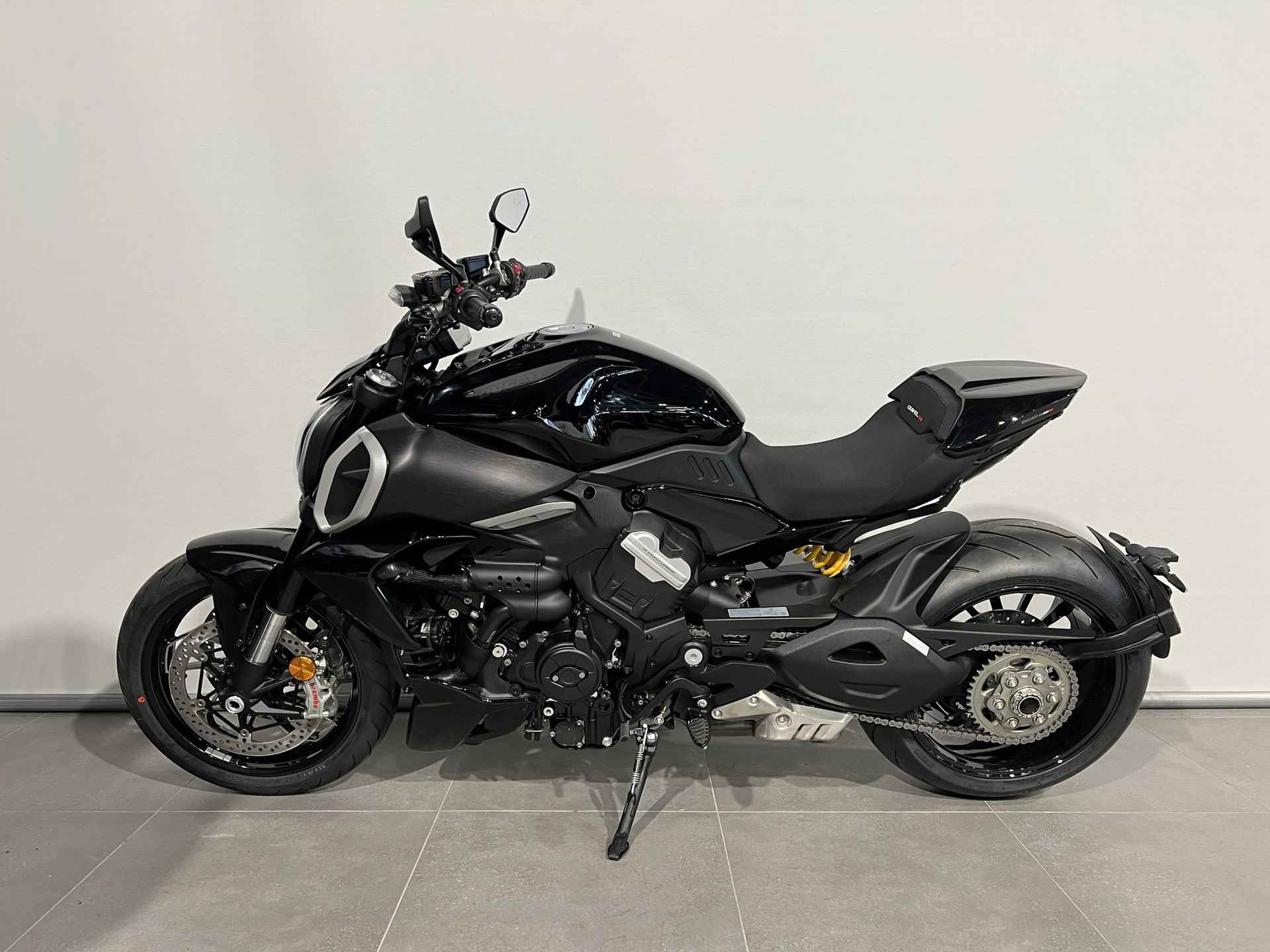 Ducati DIAVEL V4 - 7/9