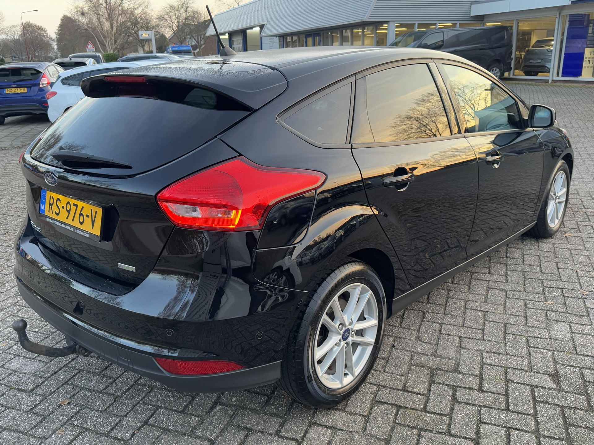 Ford Focus 1.0 Ecoboost Titanium 125pk Trekhaak | Cruise control | Getint glas | 5 deurs | Apple Carplay / Android auto | Achteruitrijcamera - 3/27