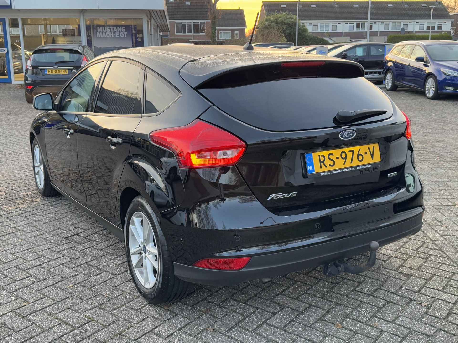 Ford Focus 1.0 Ecoboost Titanium 125pk Trekhaak | Cruise control | Getint glas | 5 deurs | Apple Carplay / Android auto | Achteruitrijcamera - 5/27