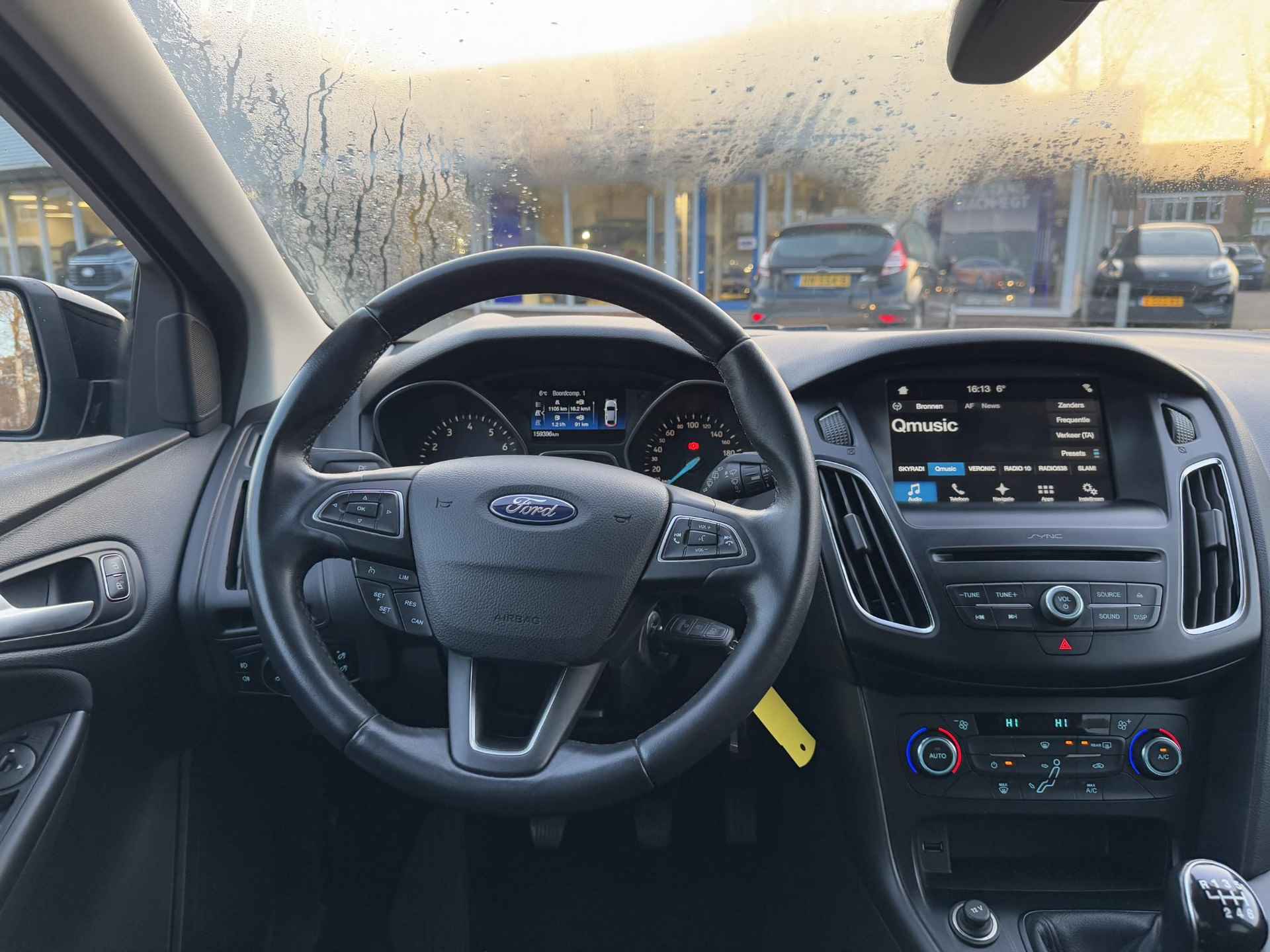 Ford Focus 1.0 Ecoboost Titanium 125pk Trekhaak | Cruise control | Getint glas | 5 deurs | Apple Carplay / Android auto | Achteruitrijcamera - 15/27