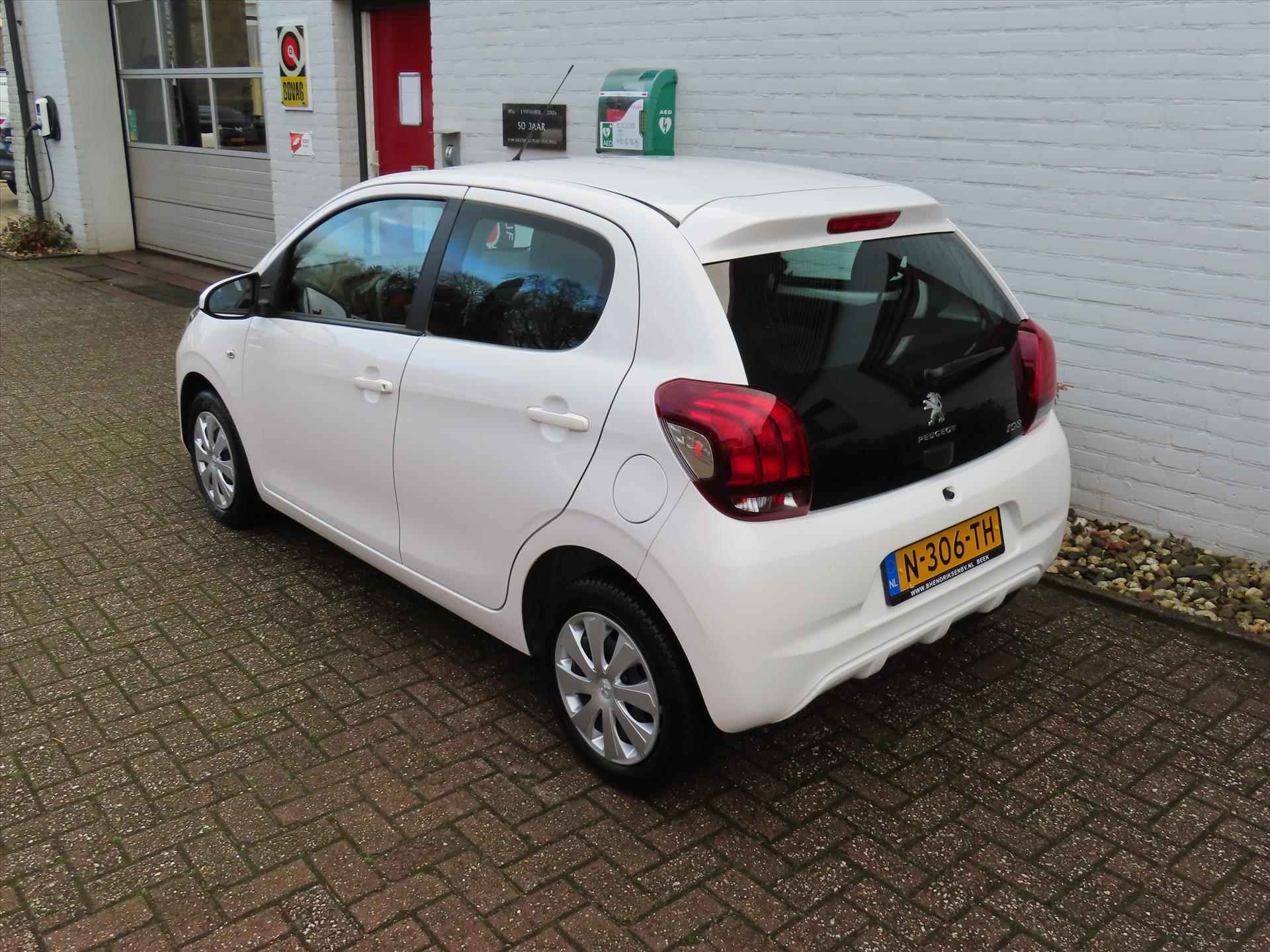 Peugeot 108 1.0 e-VTi 72pk 5D Active/ All season banden/ Groot media scherm/ Camera achter/ Apple Carplay/ DAB/ Airco/ 1 Eigenaar/ Origineel NL/ NAP - 6/41