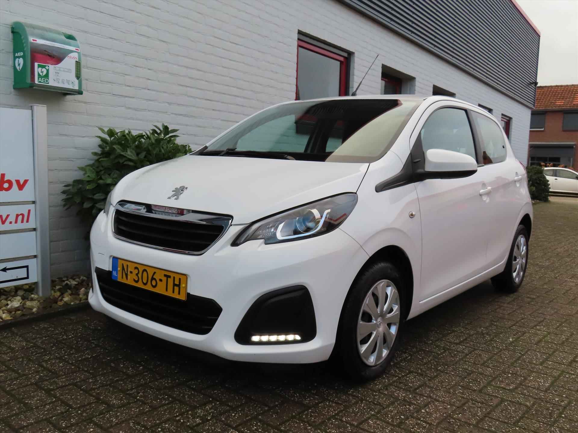 Peugeot 108 1.0 e-VTi 72pk 5D Active/ All season banden/ Groot media scherm/ Camera achter/ Apple Carplay/ DAB/ Airco/ 1 Eigenaar/ Origineel NL/ NAP - 35/41