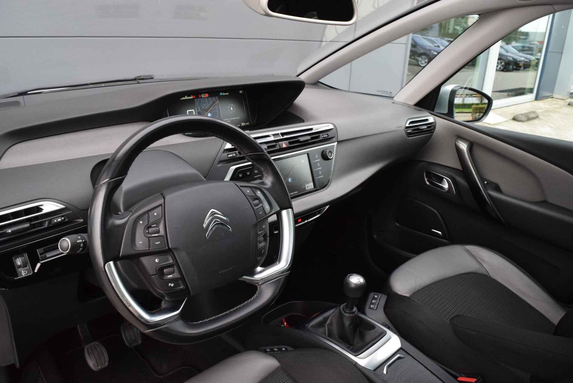 Citroen Grand C4 Picasso 1.2 Turbo 130 PK Exclusive 7-persoons | Nieuwe Distributieriem | Panoramadak | Navigatie | Bluetooth | Stoelverwarming | Achteruitrijcamera - 11/30