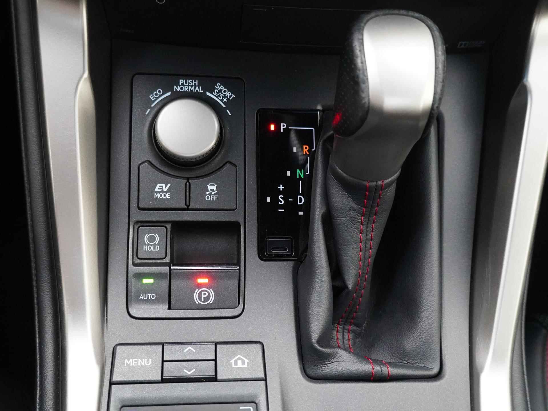 Lexus NX 300h AWD F Sport Line | Adaptive Cruise Control | Stuurwielverwarming | Panoramadak | DAB - 8/32