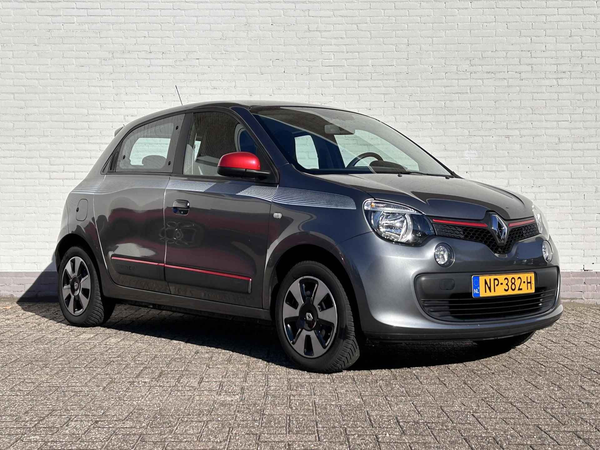 Renault Twingo 1.0 SCe Collection / Airco / Bluetooth / Cruise Limiter / Radio / DAB / Elektrische ramen / - 25/33