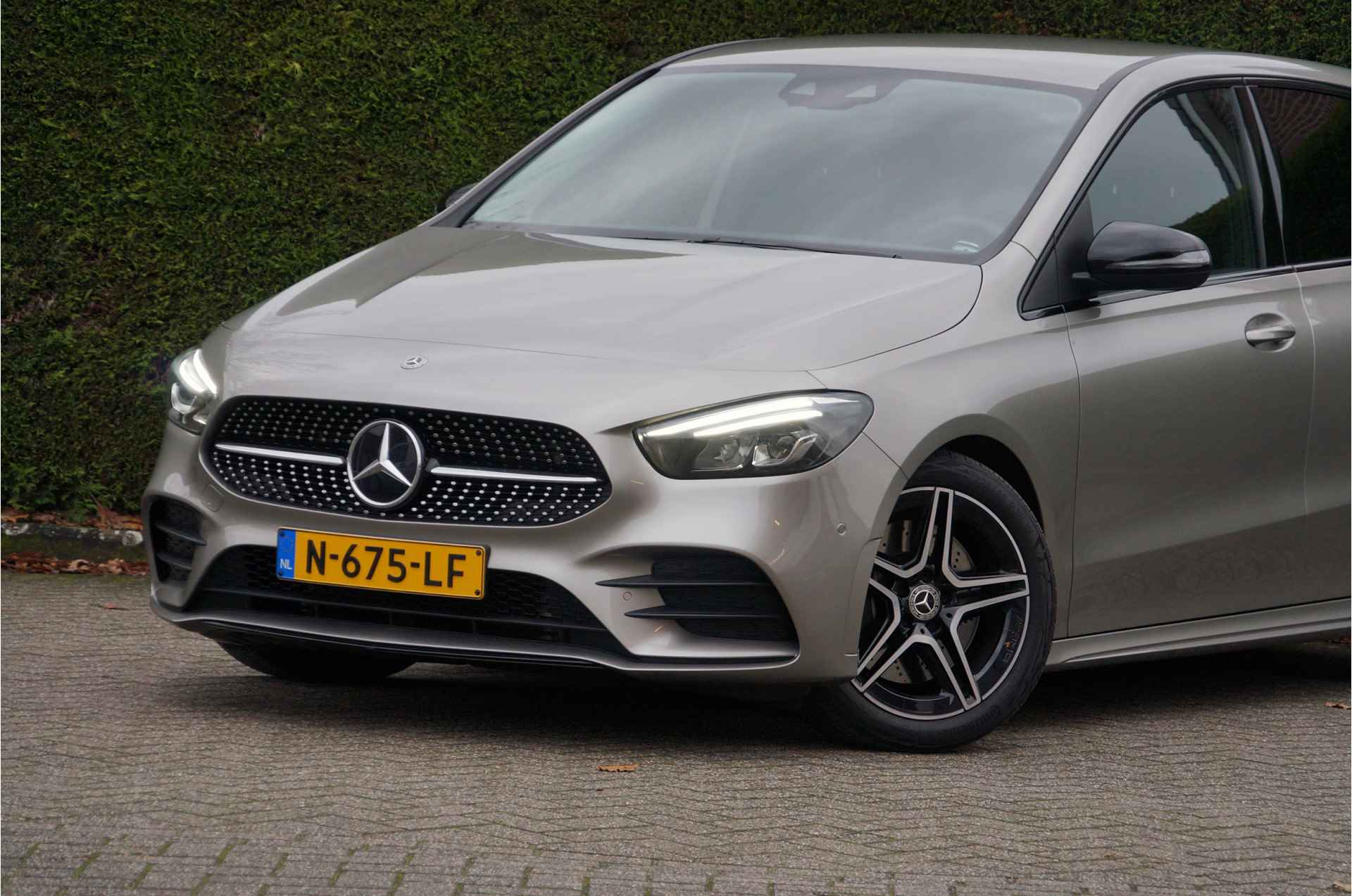 Mercedes-Benz B-Klasse B 250 4M AMG line Night | Widescreen Carplay Camera AR-navi - 22/67