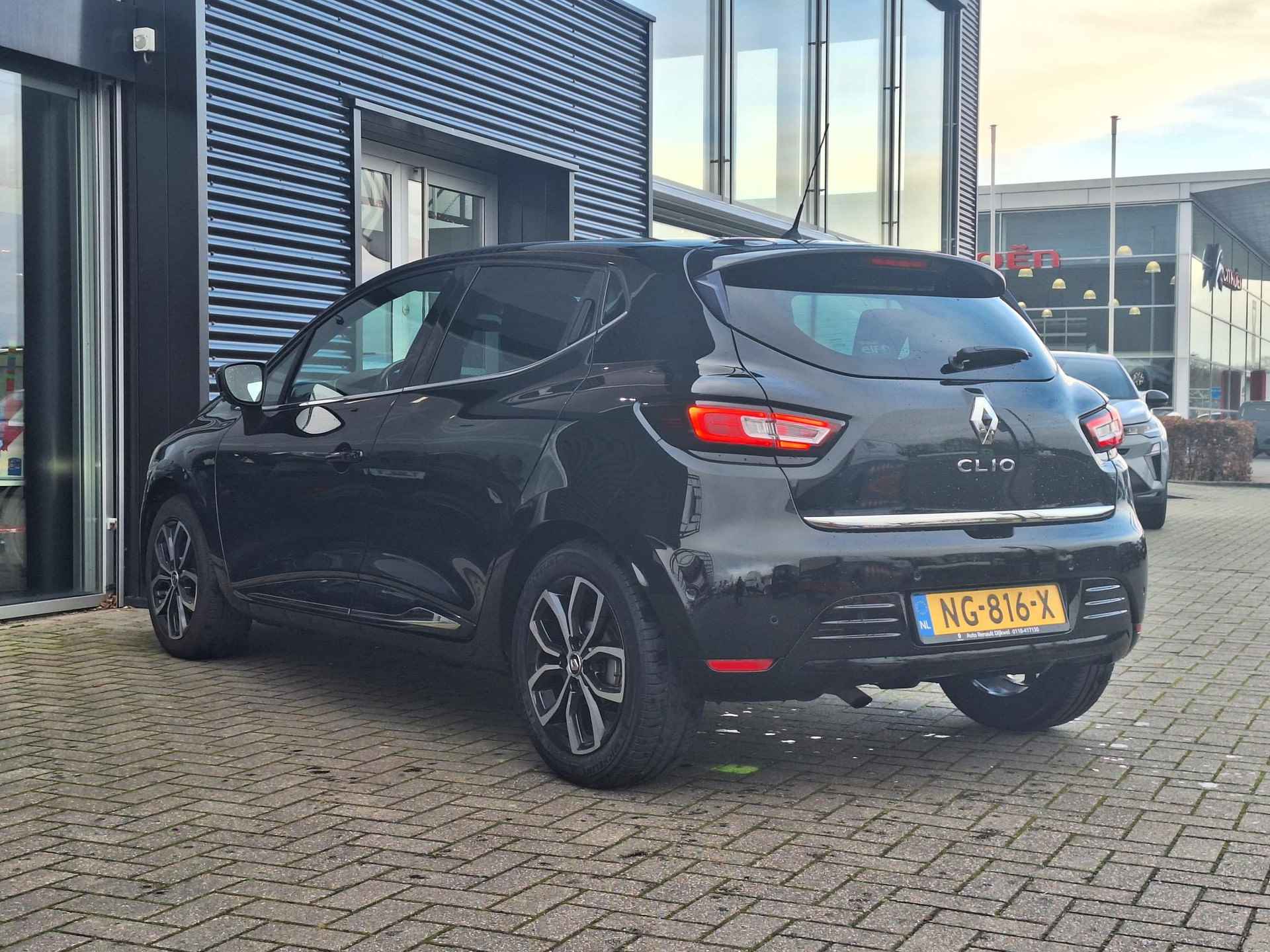 Renault Clio TCe 90 Intens BOSE, Camera, Clima, Navigatie, LED verlichting - 9/41