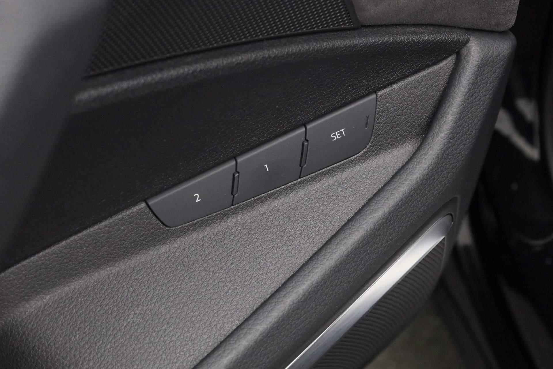 Audi e-tron 50 quattro S edition 71 kWh 313PK | Pano | Trekhaak | B&O | Valcona leer | Zwart optiek | Camera | 21 inch | Keyless - 17/49