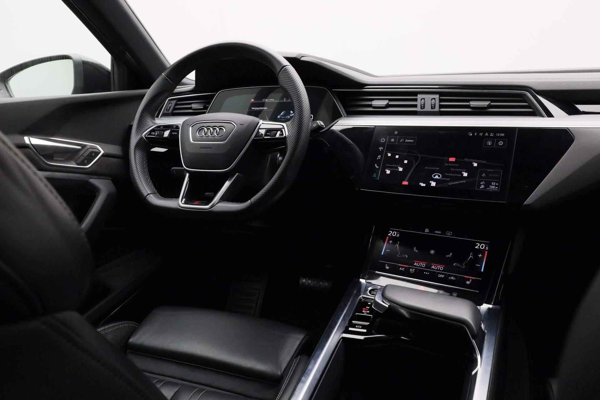 Audi e-tron 50 quattro S edition 71 kWh 313PK | Pano | Trekhaak | B&O | Valcona leer | Zwart optiek | Camera | 21 inch | Keyless - 31/49