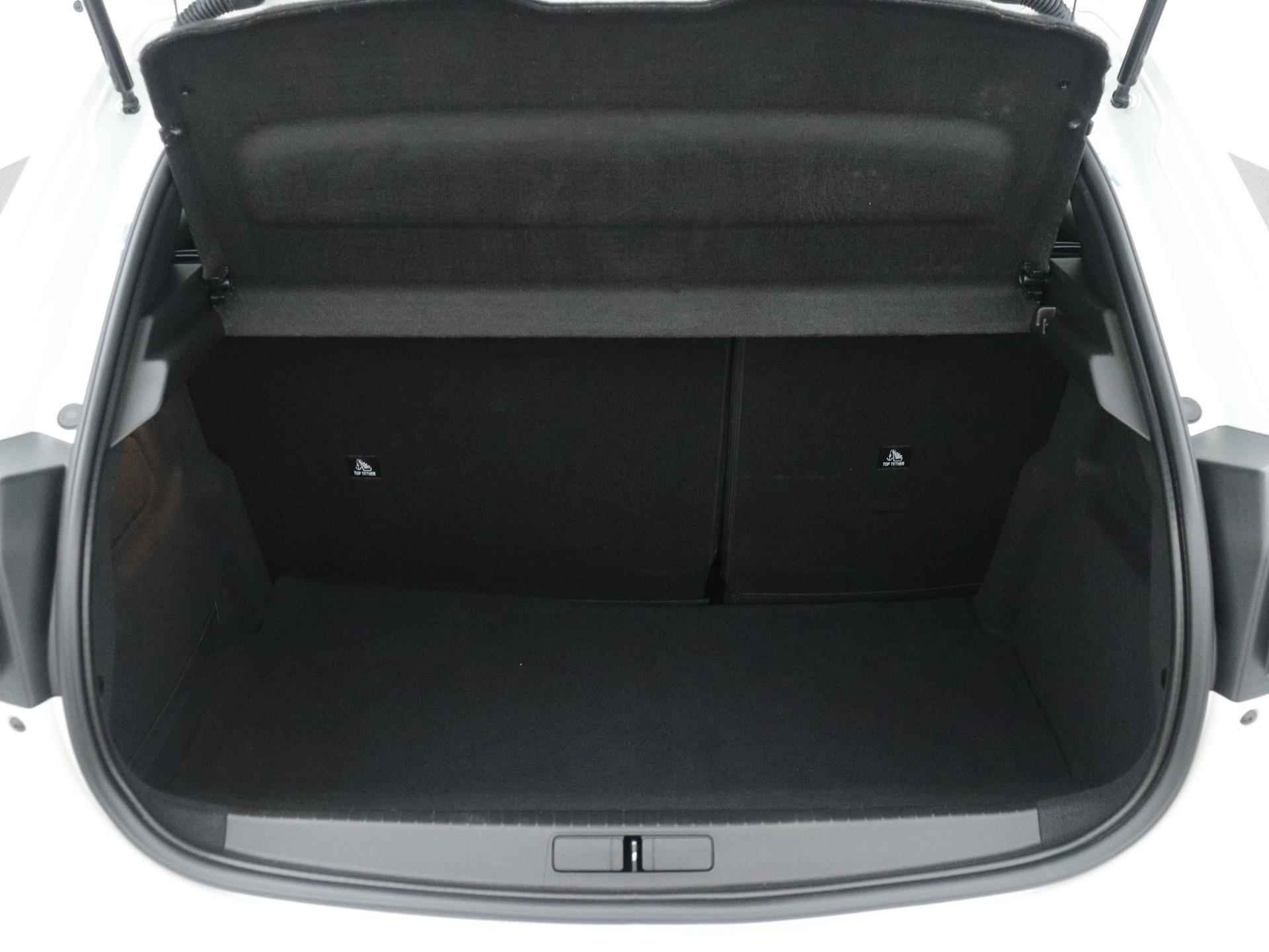 Peugeot 208 GT 100pk Automaat | Navigatie | Camera | Licht Metalen Velgen 17"| Sportstoelen | Parkeersensoren Voor/ Achter - 14/37