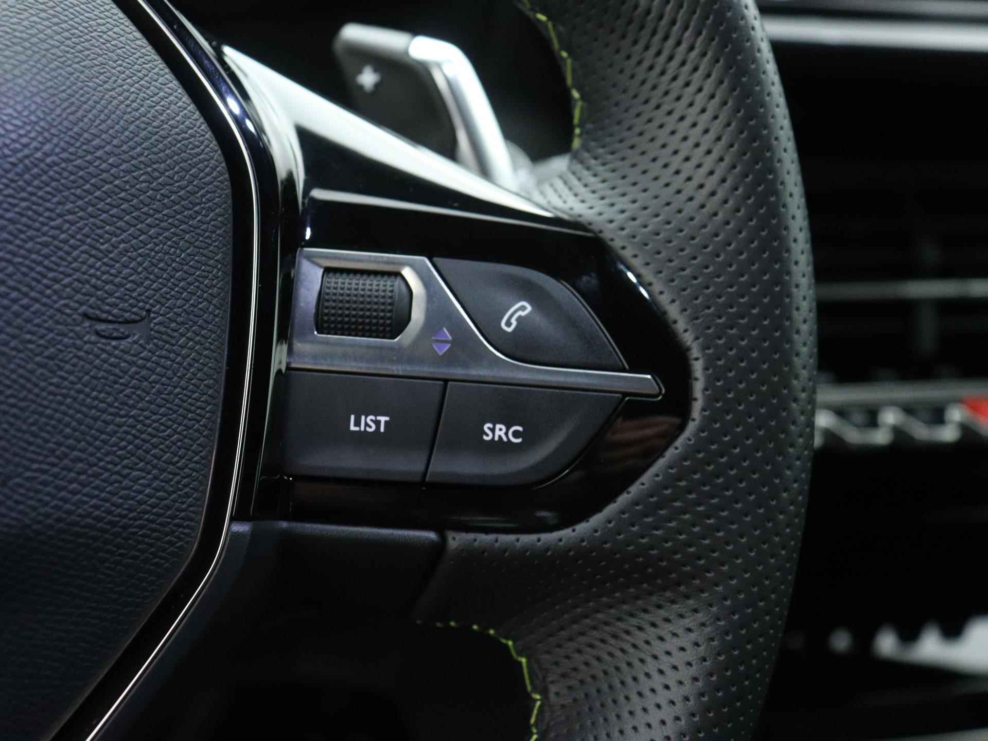 Peugeot 208 GT 100pk Automaat | Navigatie | Camera | Licht Metalen Velgen 17"| Sportstoelen | Parkeersensoren Voor/ Achter - 26/37