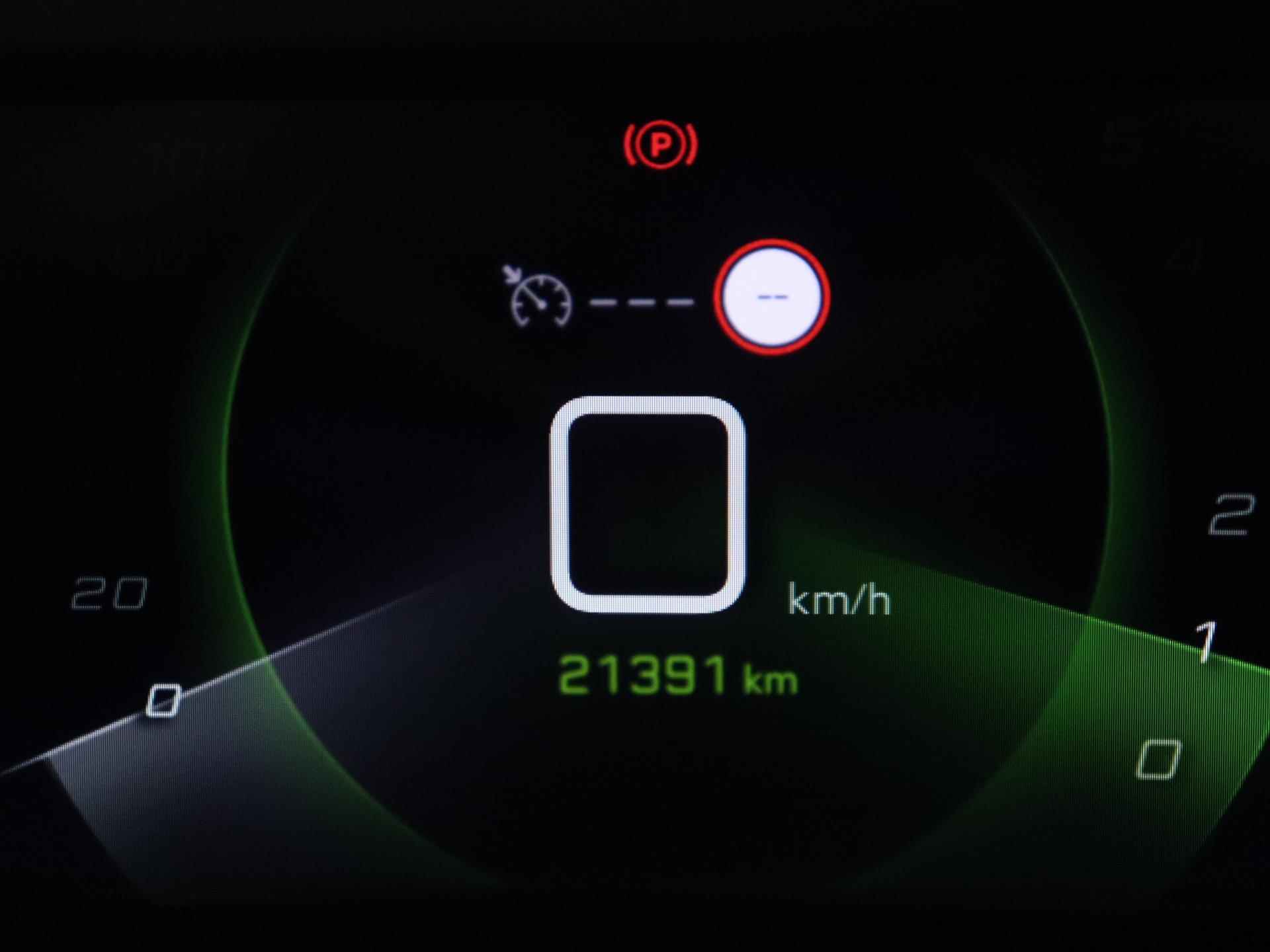 Peugeot 208 GT 100pk Automaat | Navigatie | Camera | Licht Metalen Velgen 17"| Sportstoelen | Parkeersensoren Voor/ Achter - 29/37