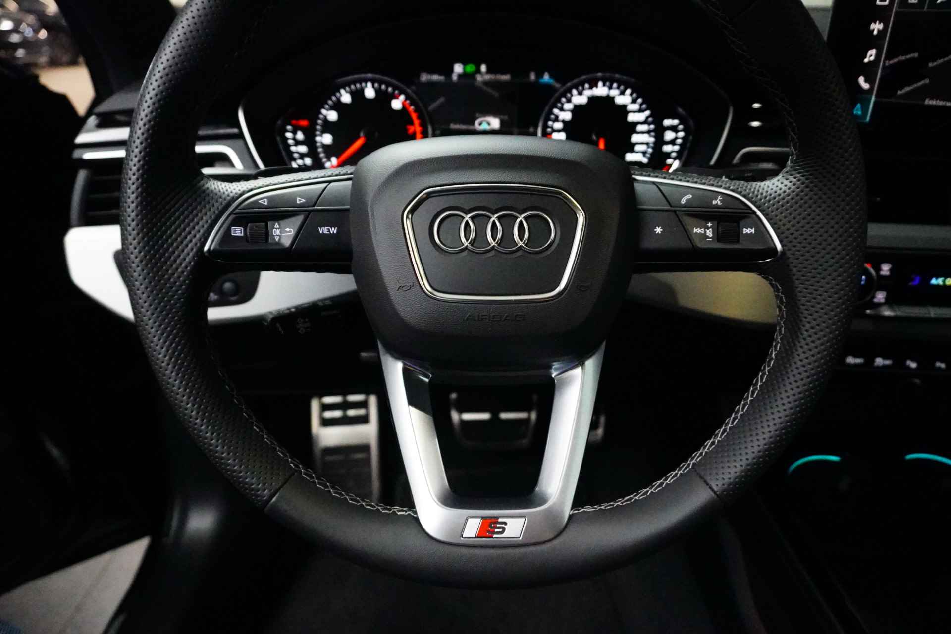 Audi A4 Avant 40 TFSI quattro S edition Competition | Adaptieve Cruise | Keyless | Matrix LED | Dodehoek detectie | 360o camera | Trekha - 21/29